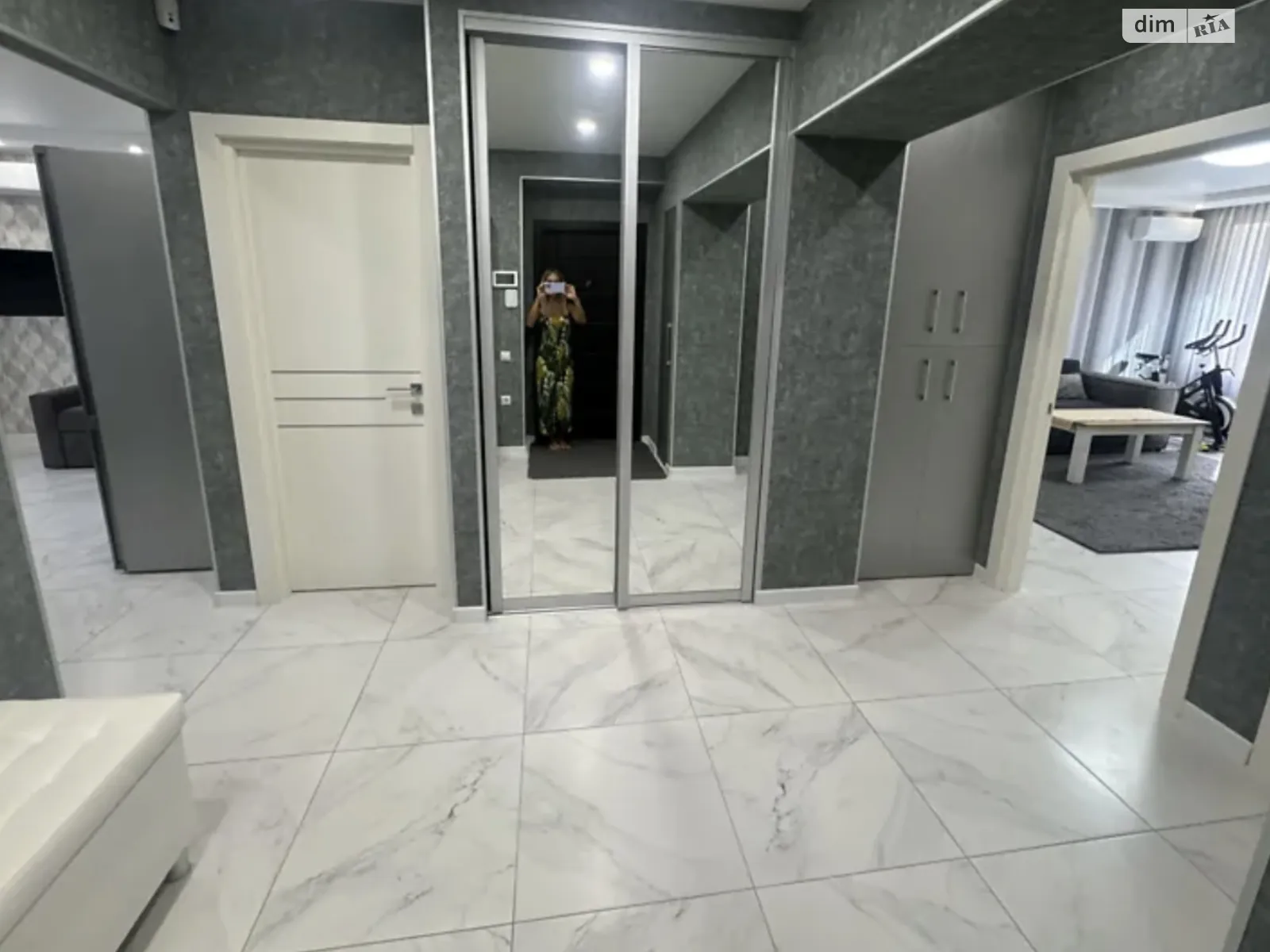 Продается 3-комнатная квартира 80 кв. м в Николаеве - фото 1