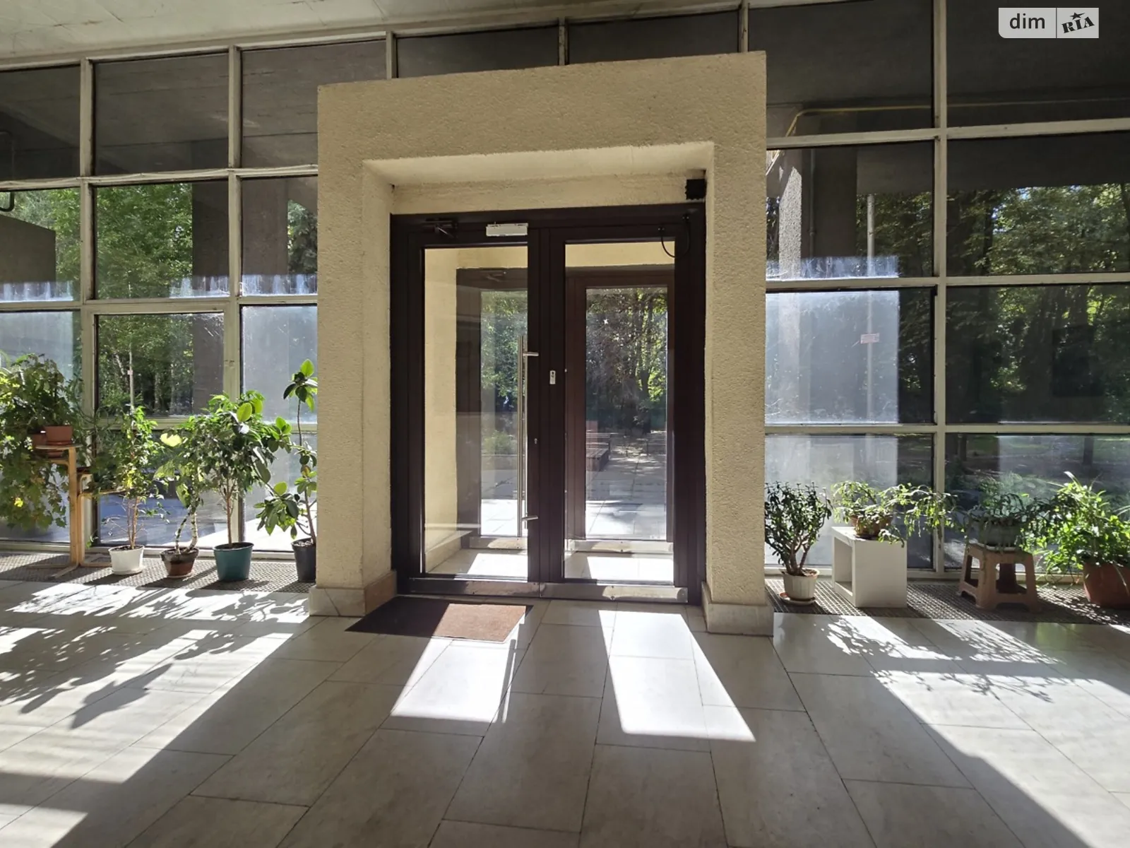 Продается 3-комнатная квартира 85 кв. м в Киеве, ул. Михаила Омельяновича-Павленко(Суворова), 11 - фото 1