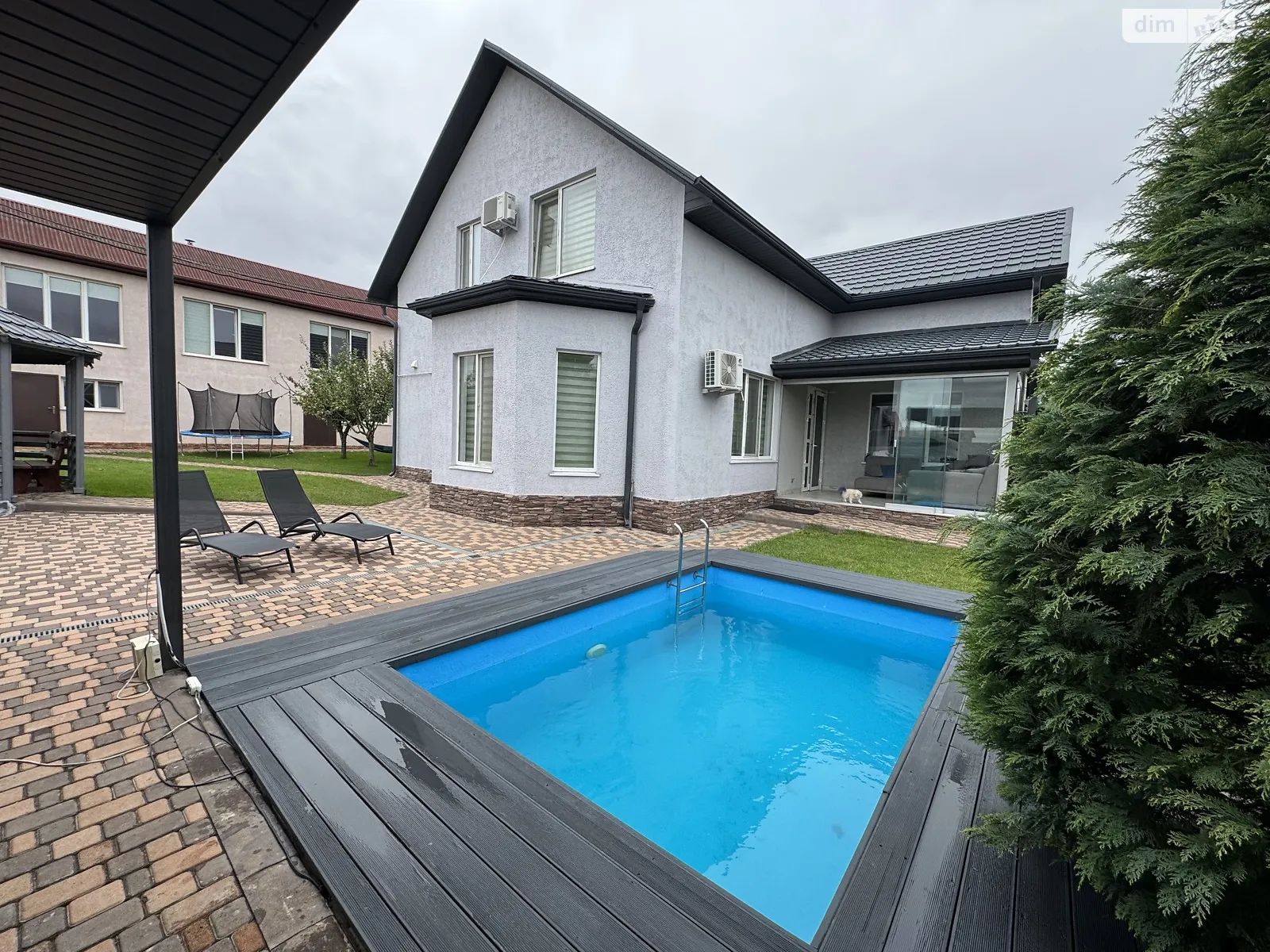Продається будинок 2 поверховий 204 кв. м с басейном, цена: 250000 $ - фото 1