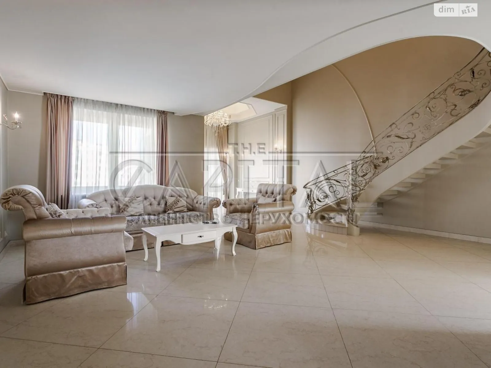 Продается 4-комнатная квартира 365 кв. м в Киеве, просп. Владимира Ивасюка, 24А - фото 1