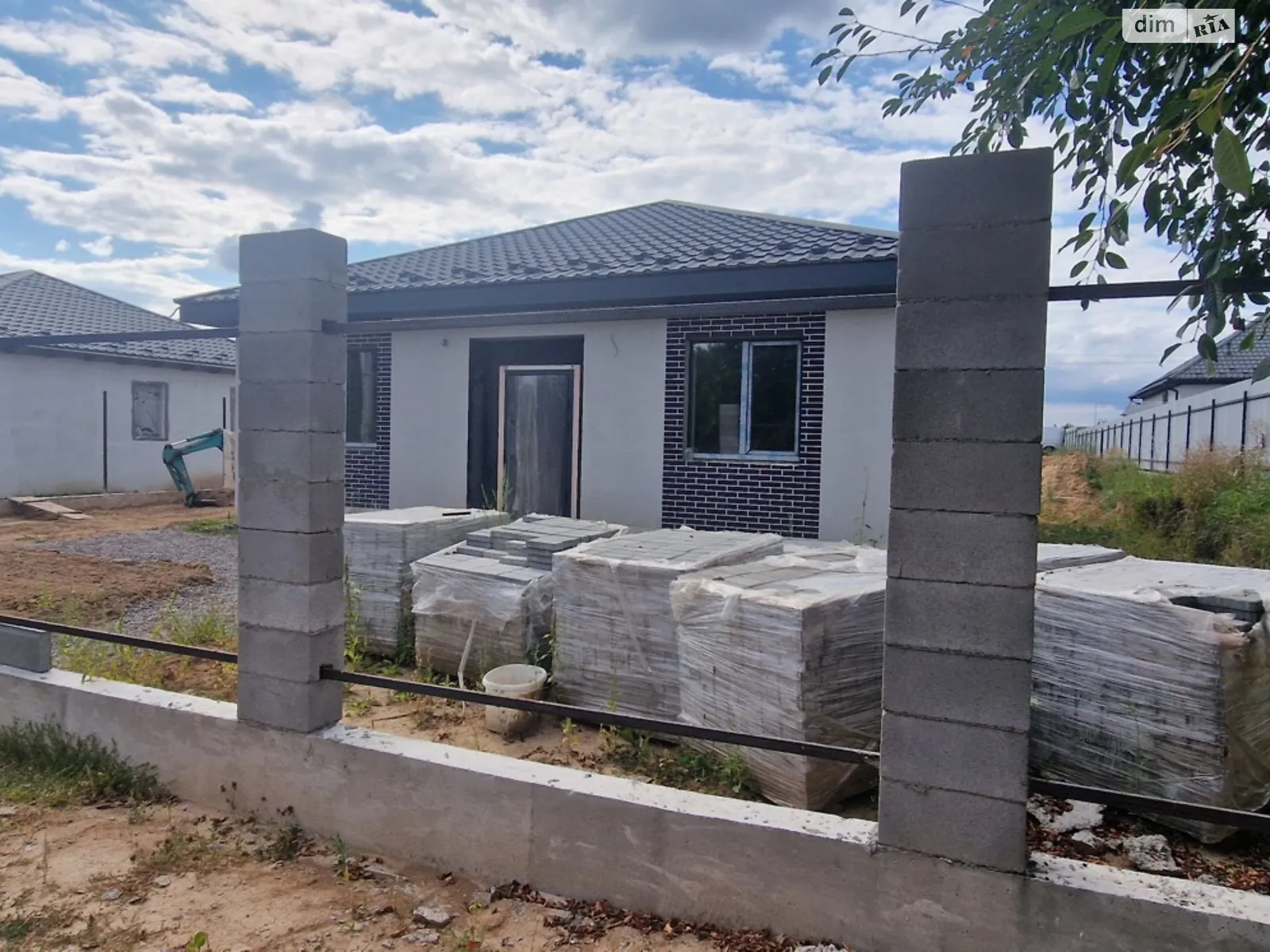 Продається одноповерховий будинок 95 кв. м з бесідкою, цена: 75000 $ - фото 1