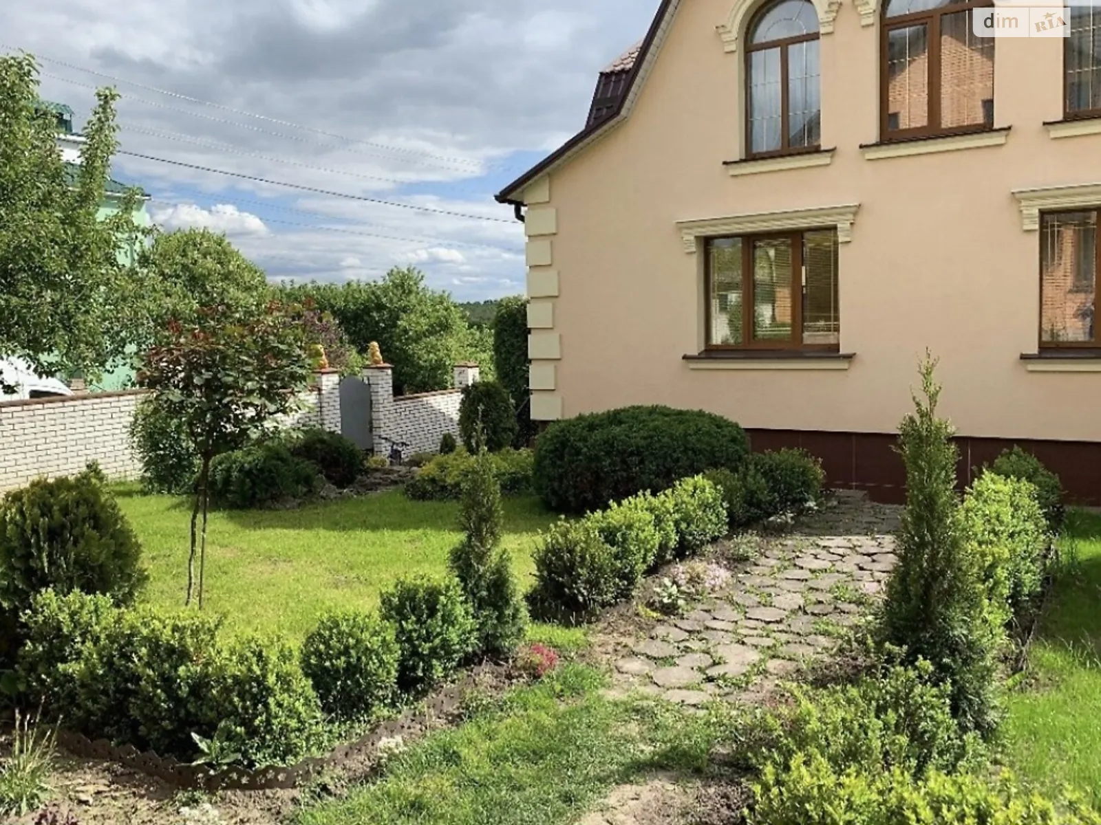 Сдается в аренду дом на 2 этажа 280 кв. м с верандой, цена: 35000 грн - фото 1