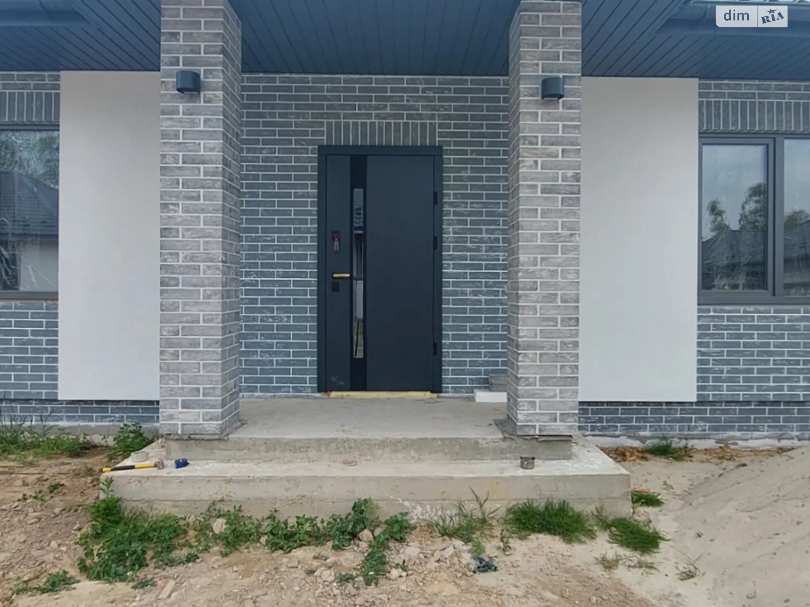 Продается одноэтажный дом 97 кв. м с гаражом, цена: 84000 $ - фото 1