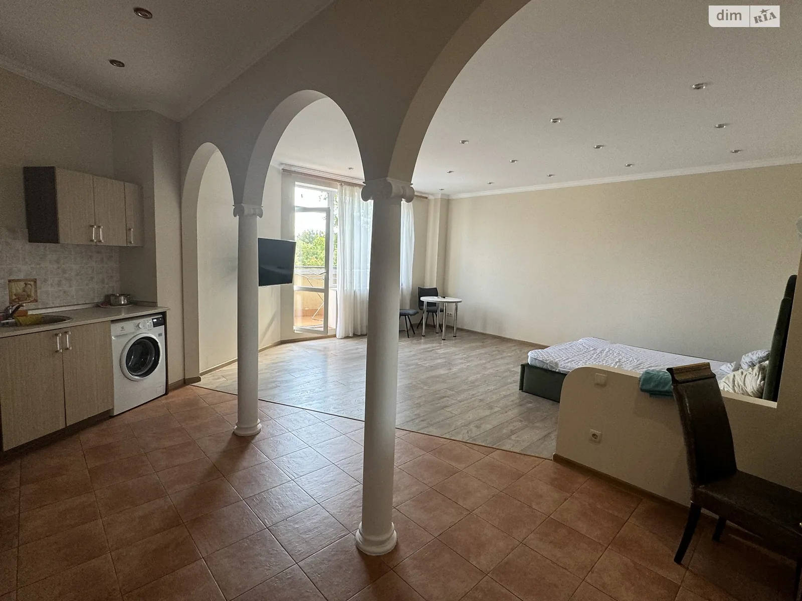 Сдается в аренду 1-комнатная квартира 66 кв. м в Одессе, просп. Шевченко, 33Б - фото 1