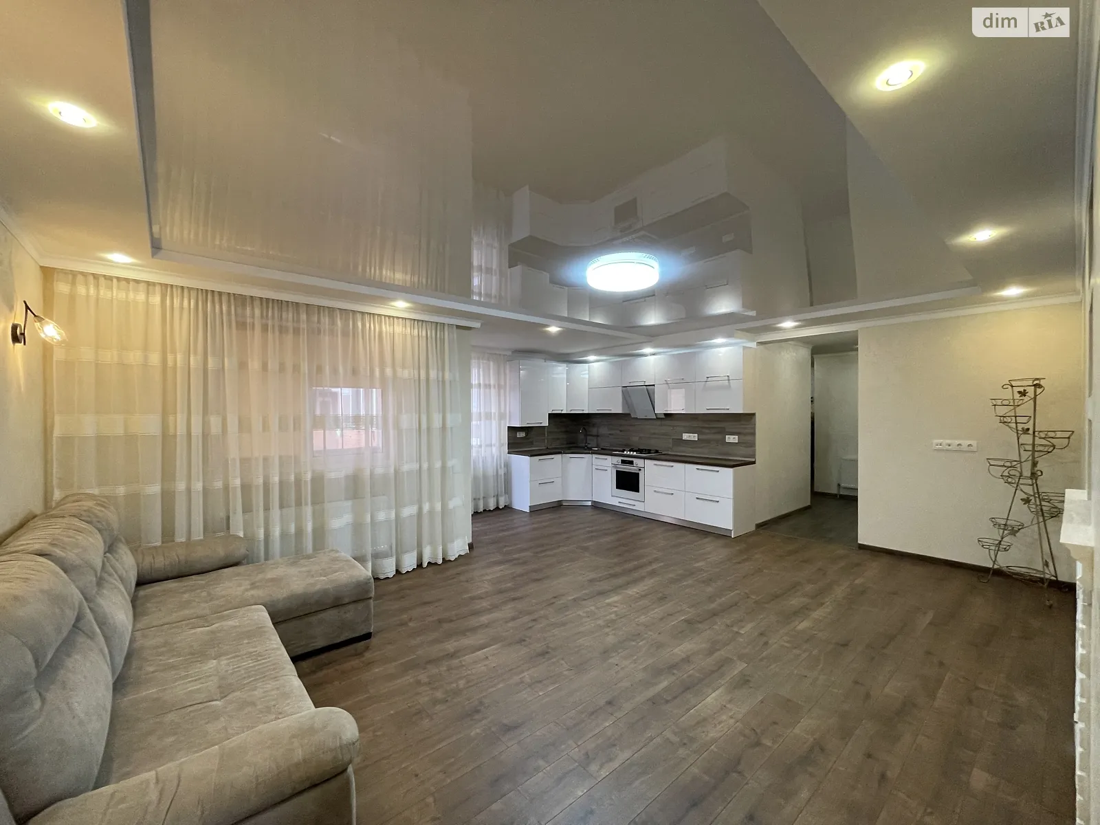3-комнатная квартира 89 кв. м в Тернополе, ул. Троллейбусная - фото 1
