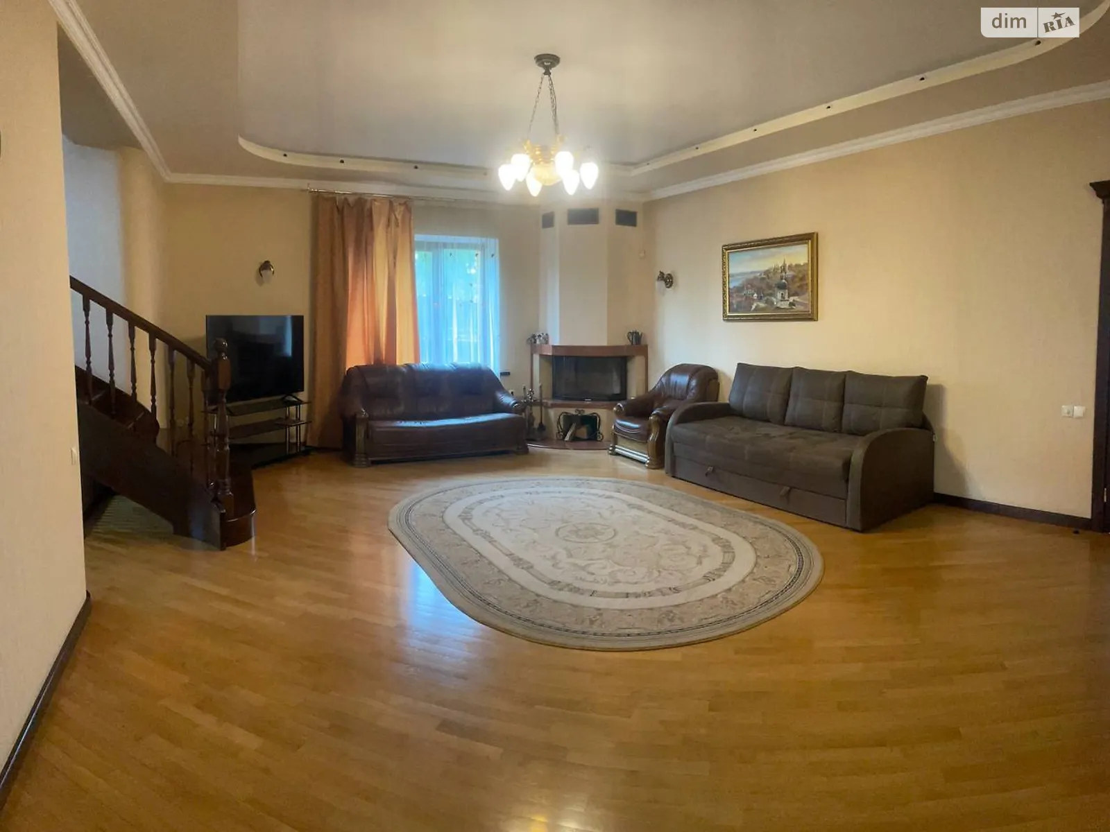 Продается дом на 2 этажа 303 кв. м с камином, цена: 320000 $ - фото 1