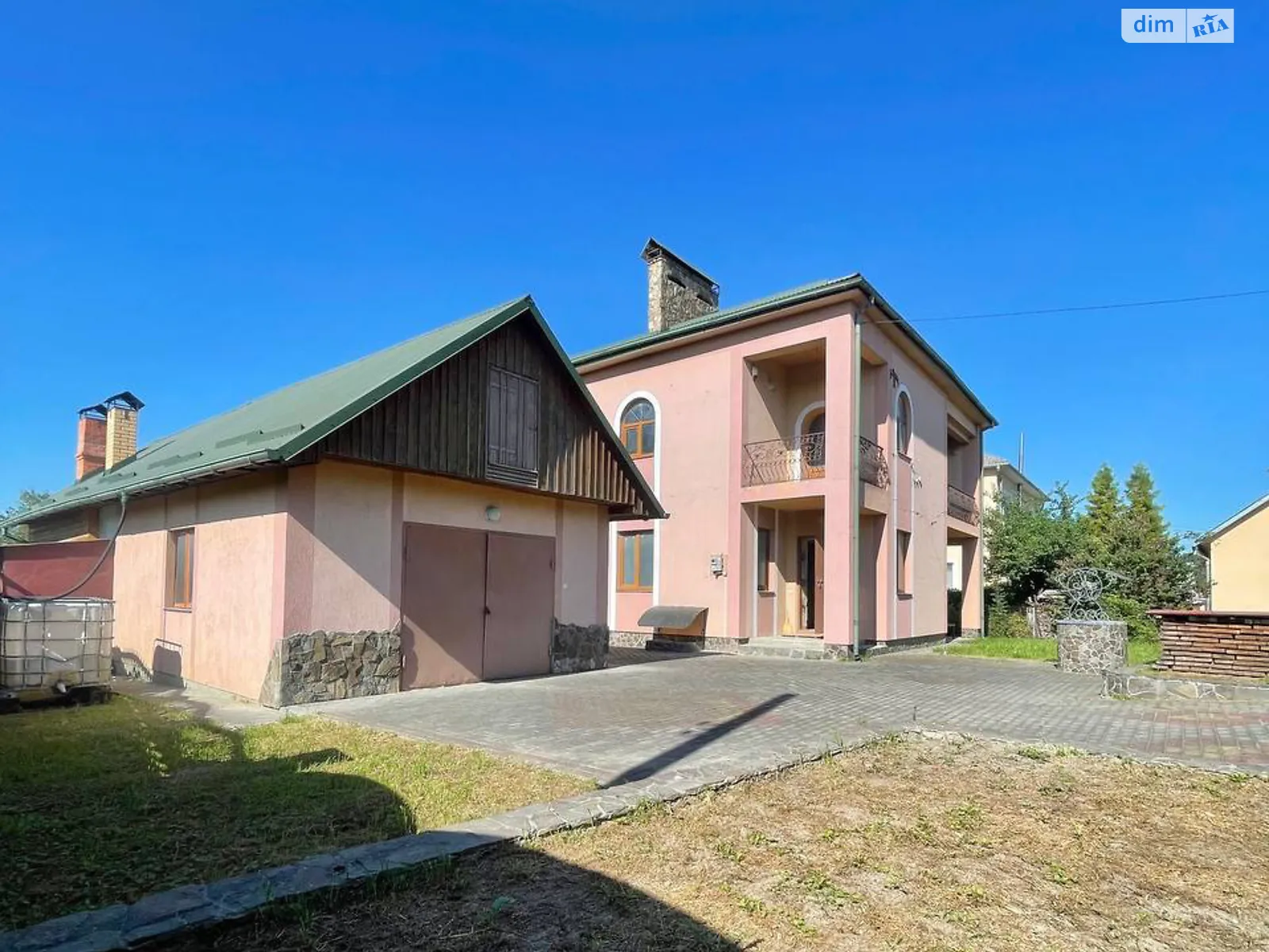 Продается дом на 2 этажа 226.1 кв. м с гаражом, цена: 71000 $ - фото 1