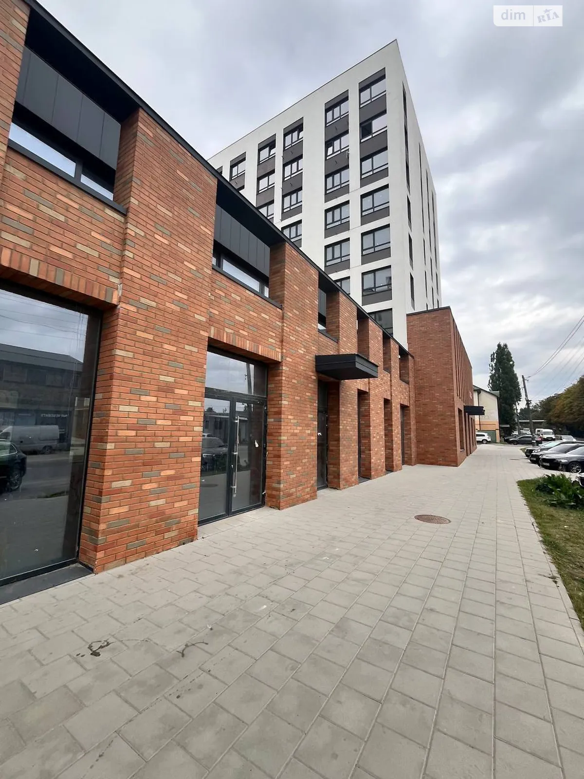 Продается 2-комнатная квартира 73.13 кв. м в Львове, ул. Владимира Навроцкого, 31 - фото 1