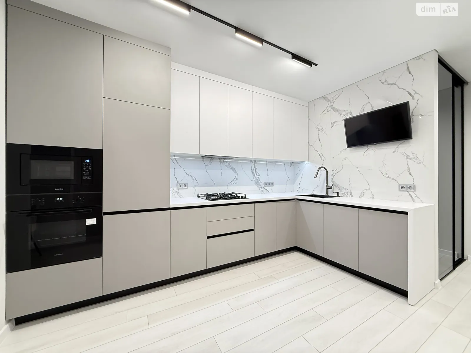 Продається 1-кімнатна квартира 41 кв. м у Рівному, вул. Студентська, 24А - фото 1