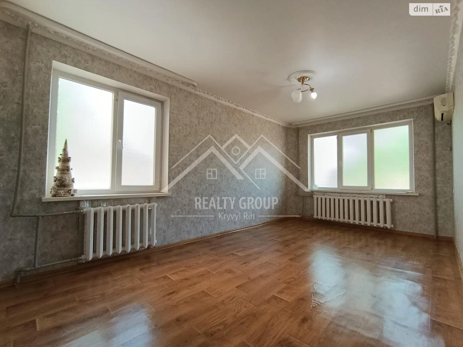 Продается 3-комнатная квартира 56.8 кв. м в Кривом Роге, ул. 129-й бригады территориальной обороны(Куприна) - фото 1