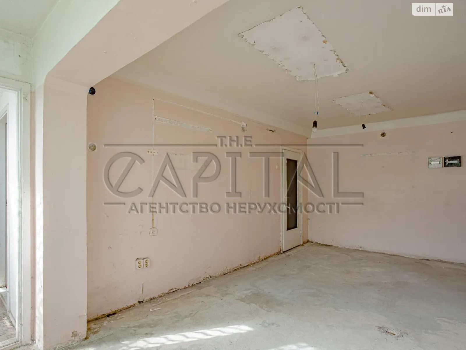Продається об'єкт сфери послуг 35 кв. м в 9-поверховій будівлі, цена: 75000 $ - фото 1
