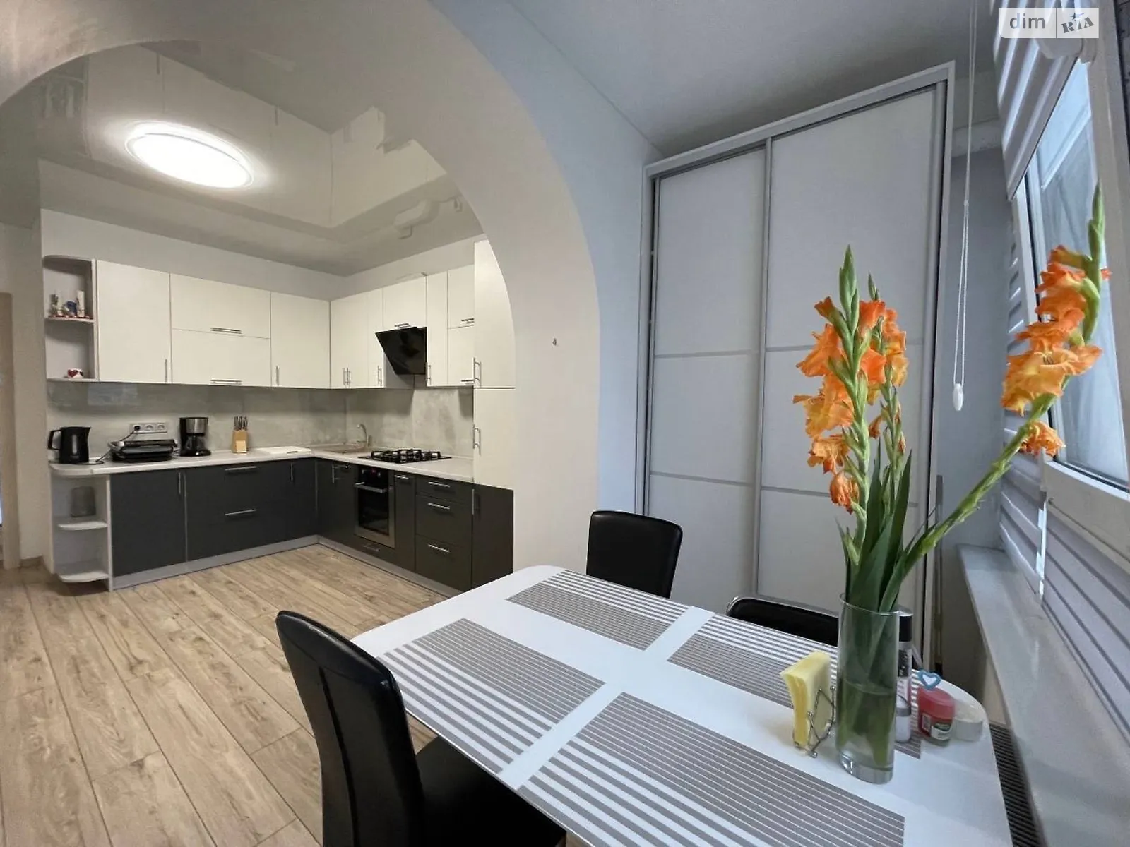 Продается 1-комнатная квартира 52 кв. м в Хмельницком, ул. Староміська, 52А - фото 1