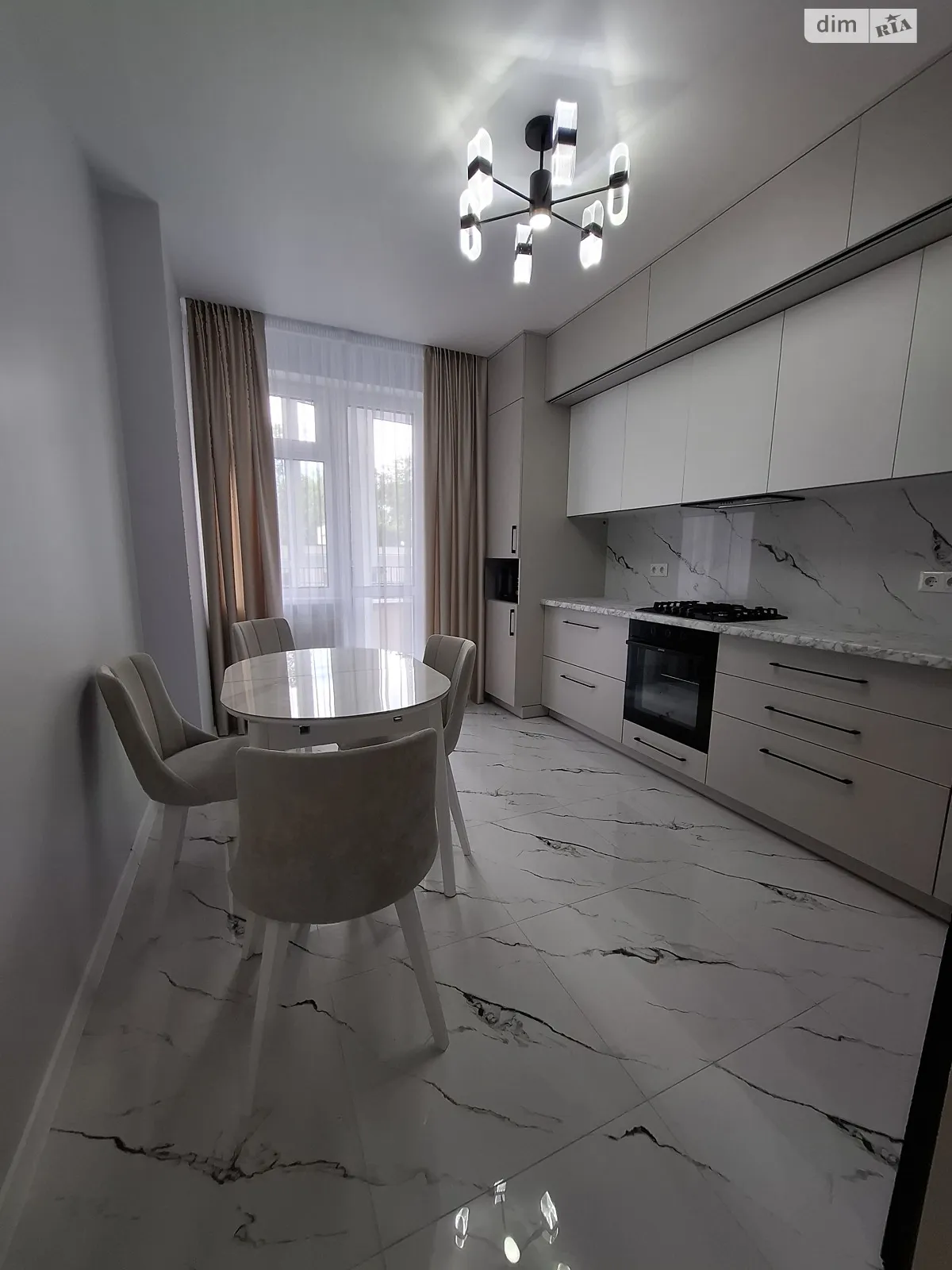 1-комнатная квартира 42 кв. м в Тернополе, ул. Чумацкая - фото 1