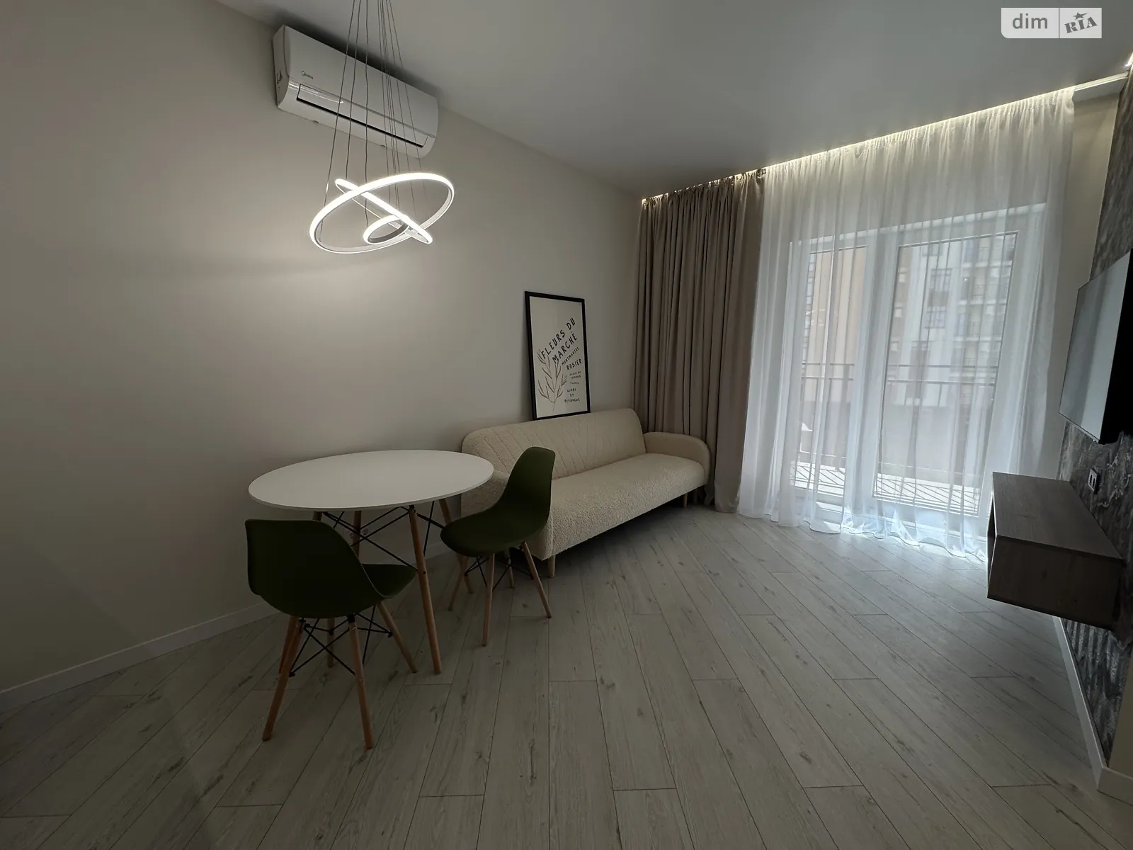 Продается 1-комнатная квартира 41 кв. м в Одессе, ул. Краснова, 61 - фото 1