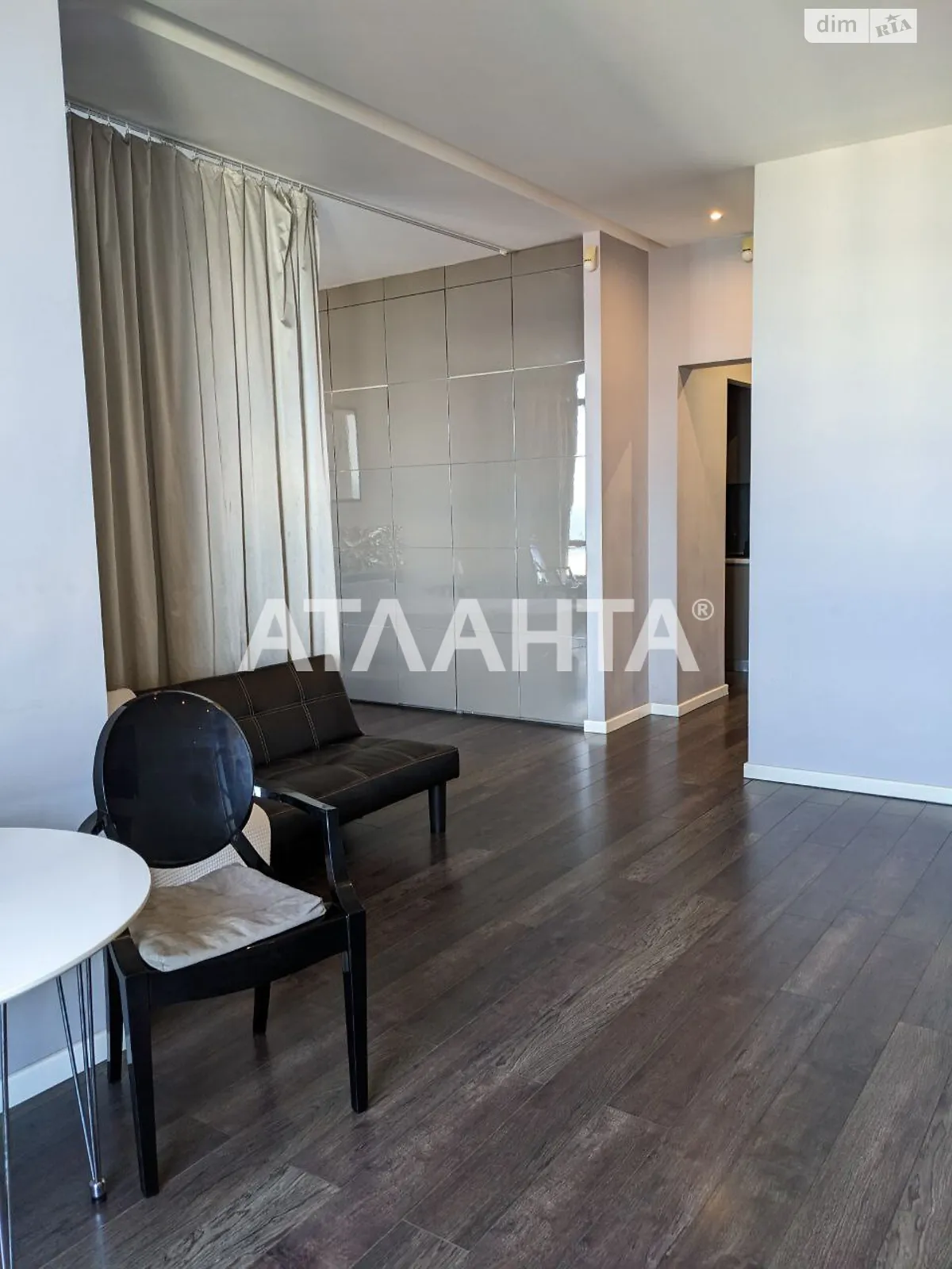 Продается 1-комнатная квартира 58.8 кв. м в Одессе, пер. Мукачевский - фото 1