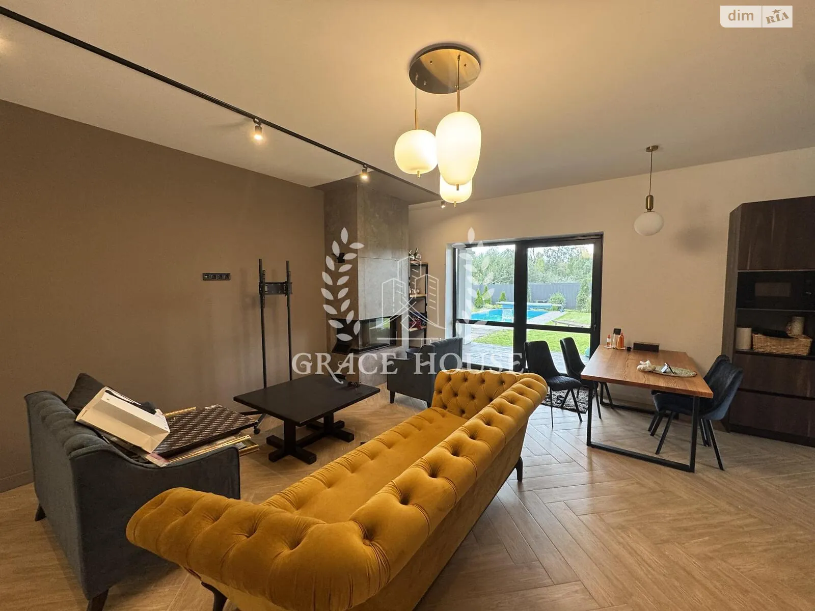 Продается дом на 2 этажа 260 кв. м с участком, цена: 500000 $ - фото 1