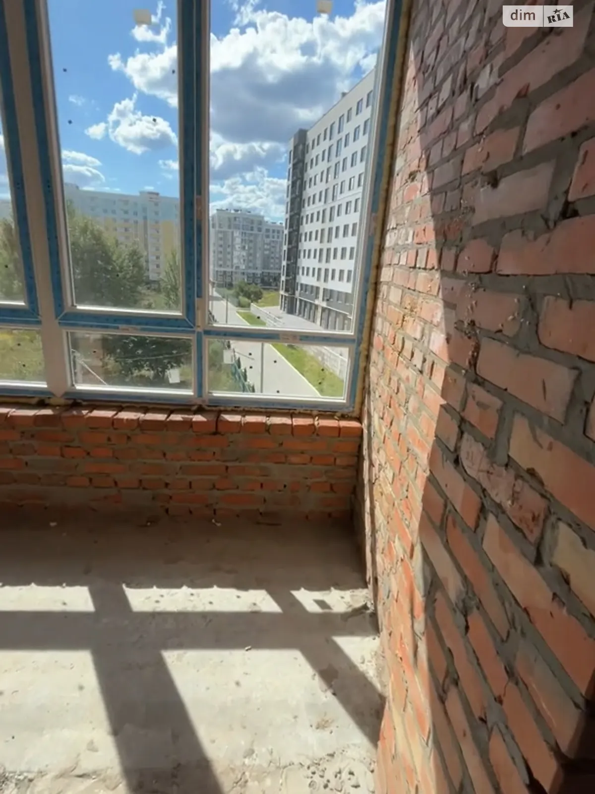 Продается 2-комнатная квартира 47 кв. м в Буче, ул. Яблонская, 1 - фото 1