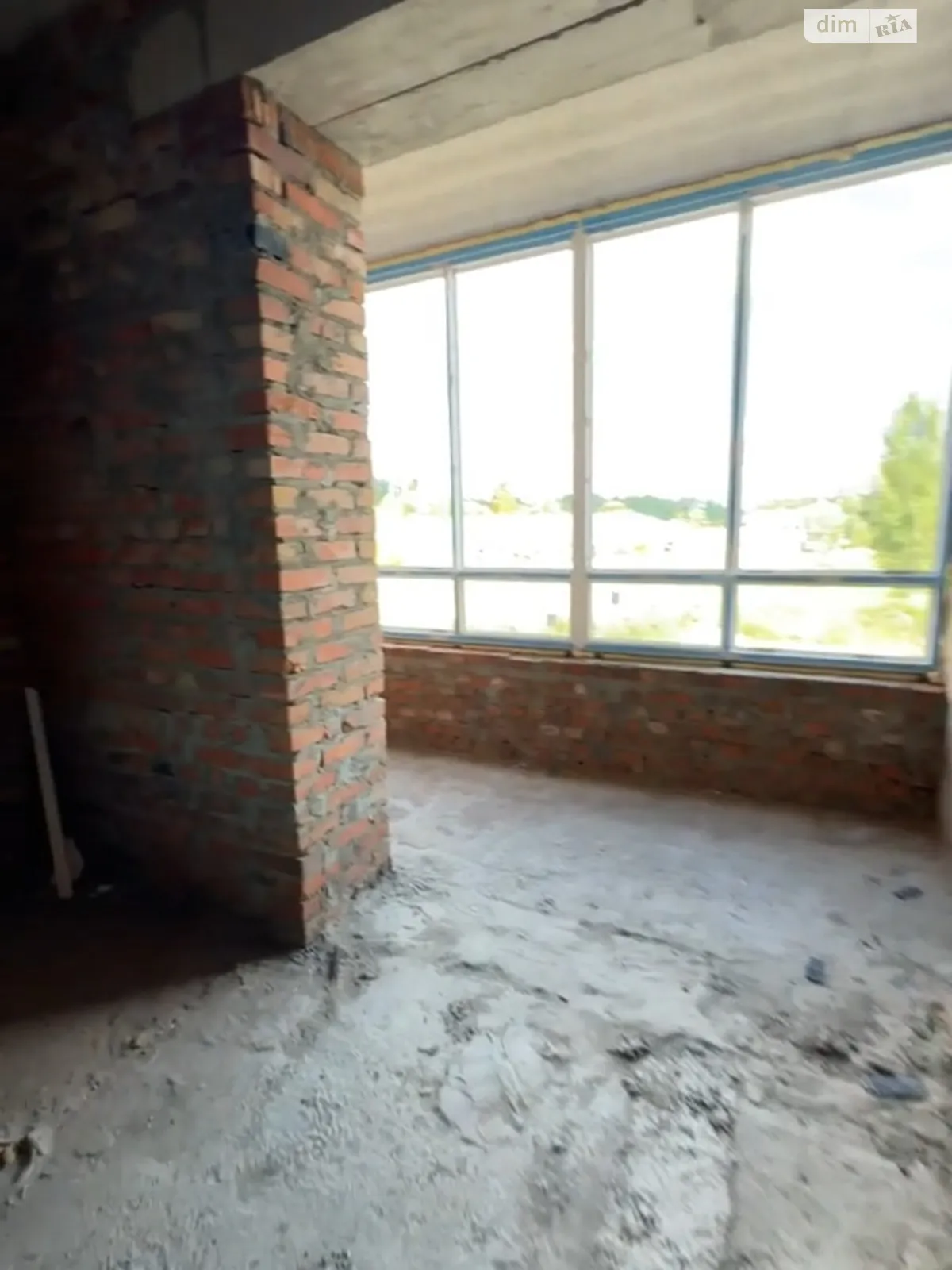 Продается 1-комнатная квартира 40 кв. м в Буче, ул. Степана Рудницкого, 2 - фото 1