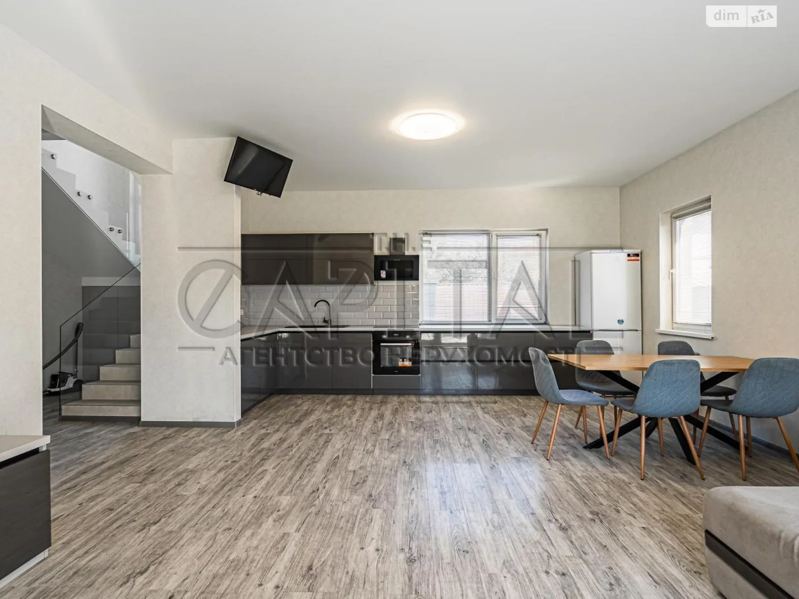 Здається в оренду будинок 2 поверховий 145 кв. м с басейном, цена: 1600 $ - фото 1