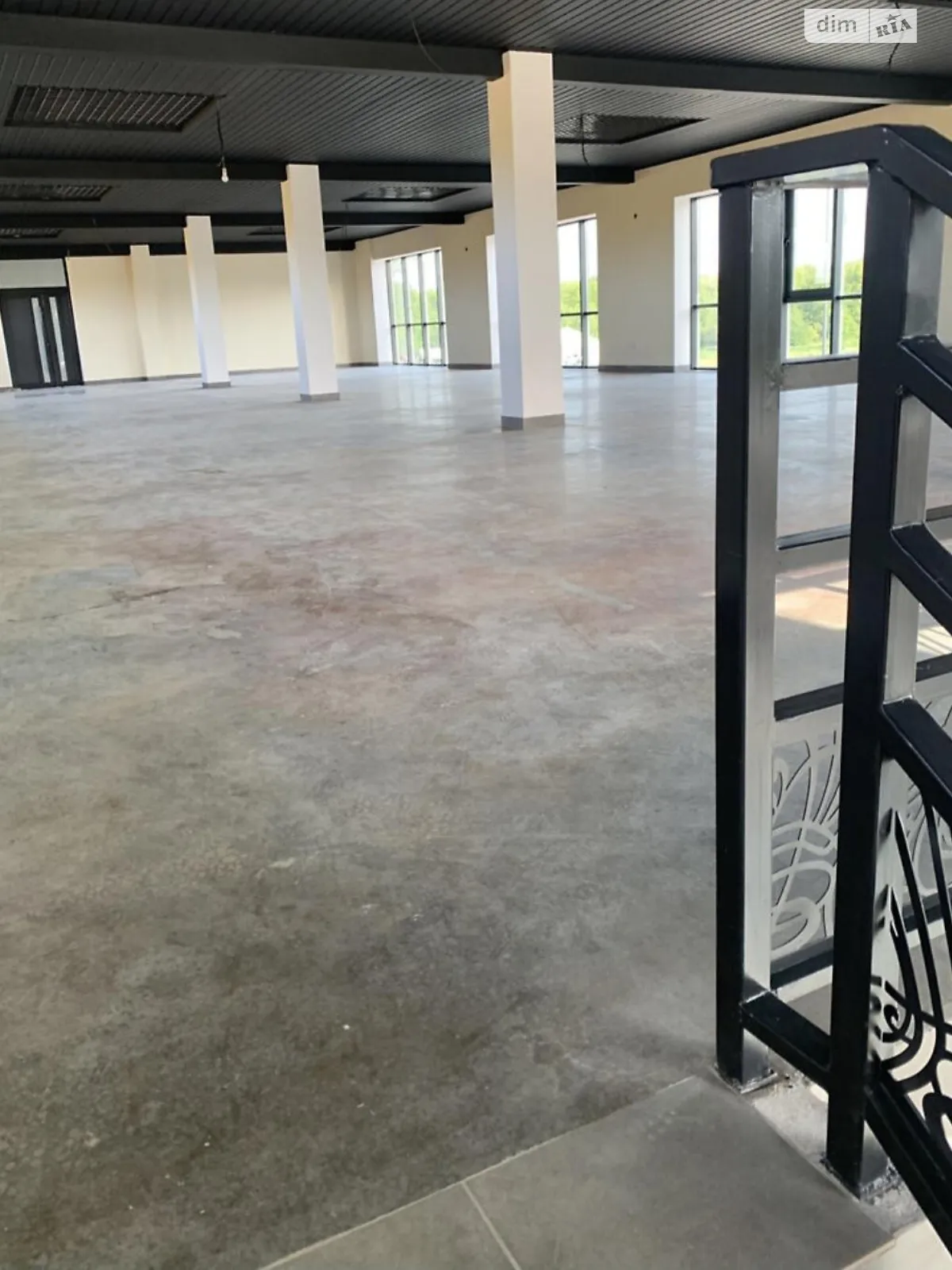 Здається в оренду об'єкт сфери послуг 640 кв. м в 2-поверховій будівлі, цена: 144000 грн - фото 1