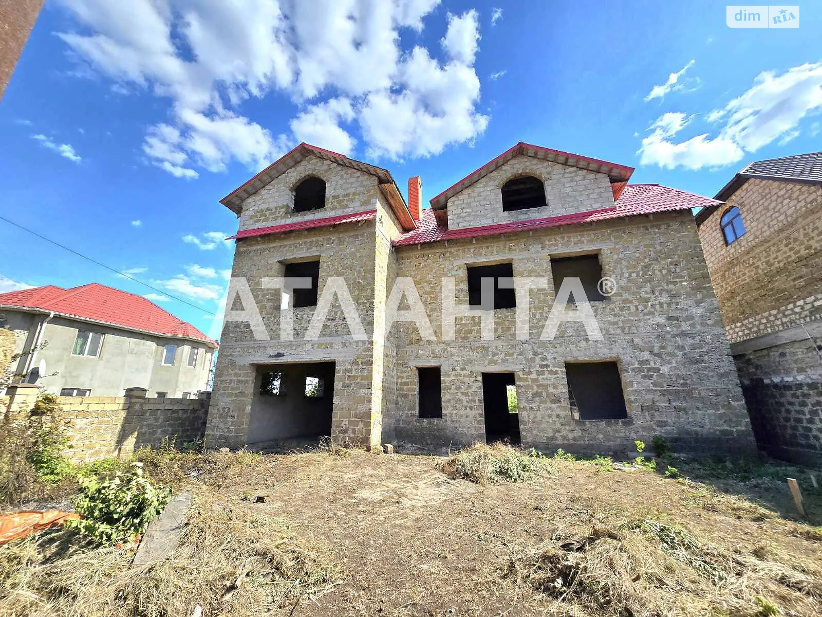 Продается дом на 3 этажа 350 кв. м с подвалом, цена: 115000 $ - фото 1