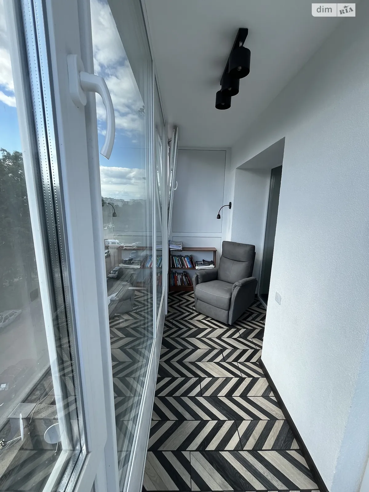 Продается 4-комнатная квартира 84 кв. м в Житомире, ул. Покровская(Щорса), 94 - фото 1