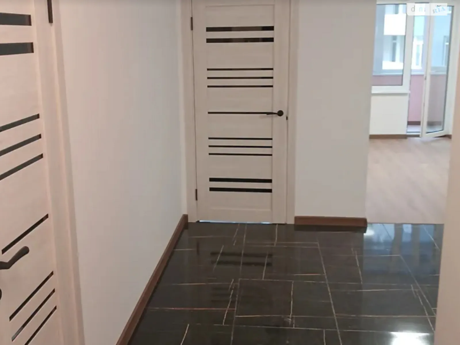 1-комнатная квартира 56 кв. м в Тернополе, ул. Киевская - фото 1