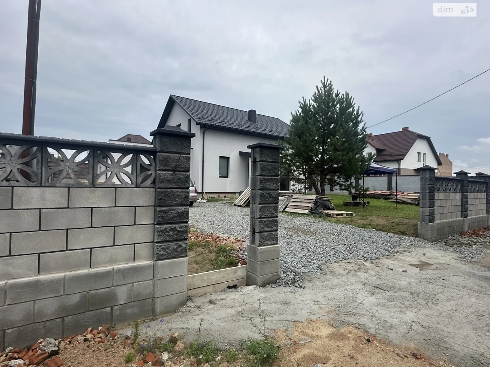 Продается дом на 2 этажа 148 кв. м с верандой, цена: 128000 $ - фото 1