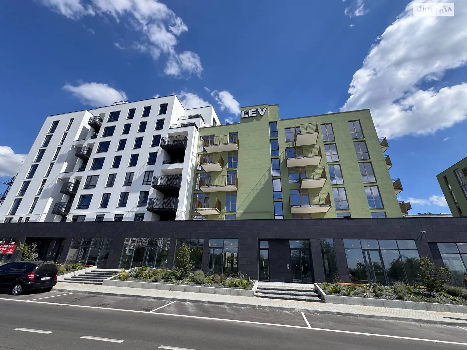Продается 2-комнатная квартира 80 кв. м в Львове, ул. Пасечная, 166 корпус 5 - фото 1