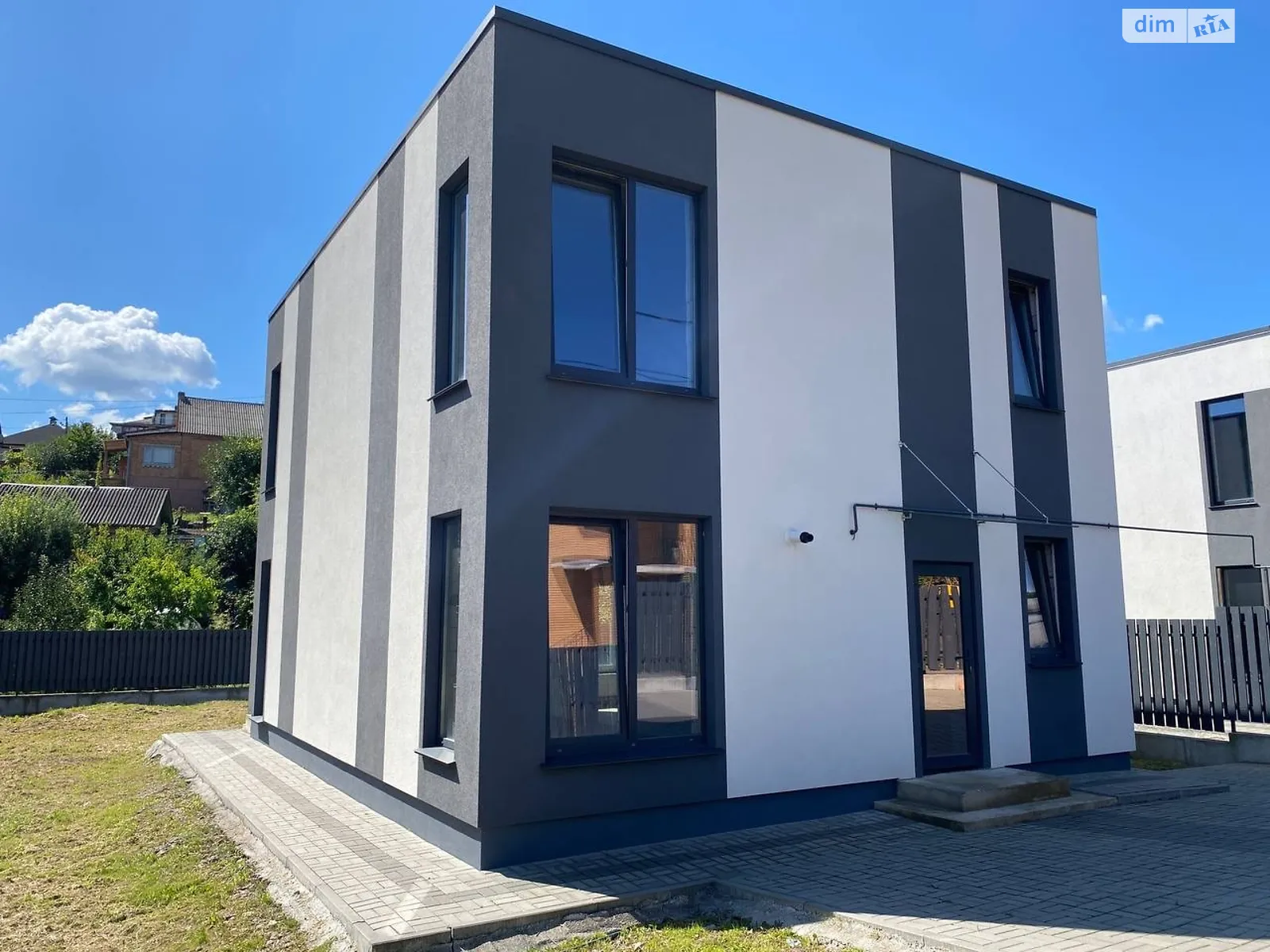 Продається будинок 2 поверховий 121.1 кв. м з гаражем, цена: 125000 $ - фото 1