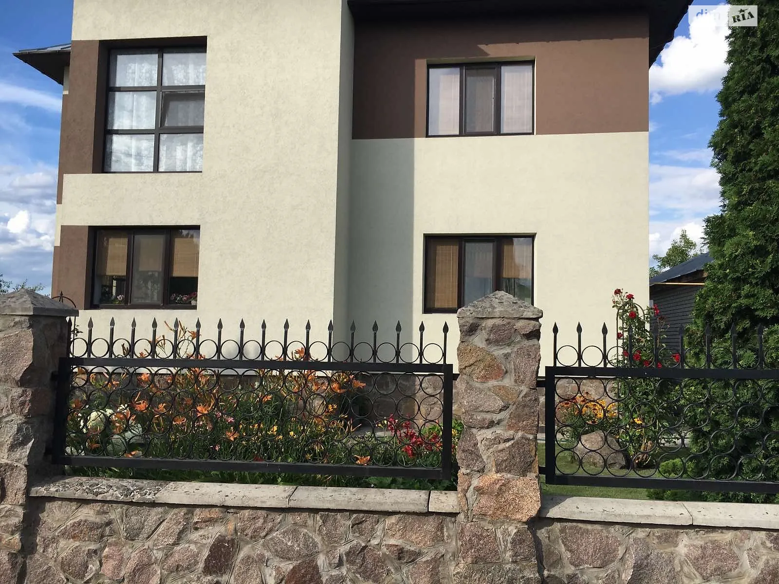 Продается дом на 2 этажа 129.1 кв. м с верандой, цена: 165000 $ - фото 1