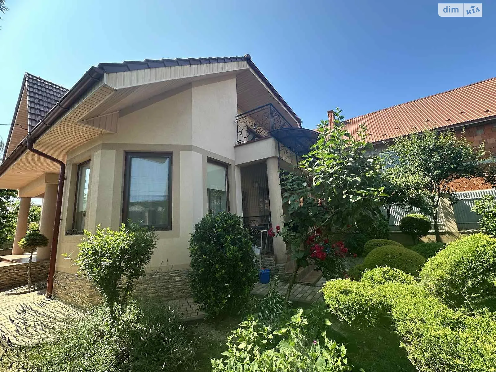 Продается дом на 2 этажа 189.2 кв. м с беседкой, цена: 200000 $ - фото 1