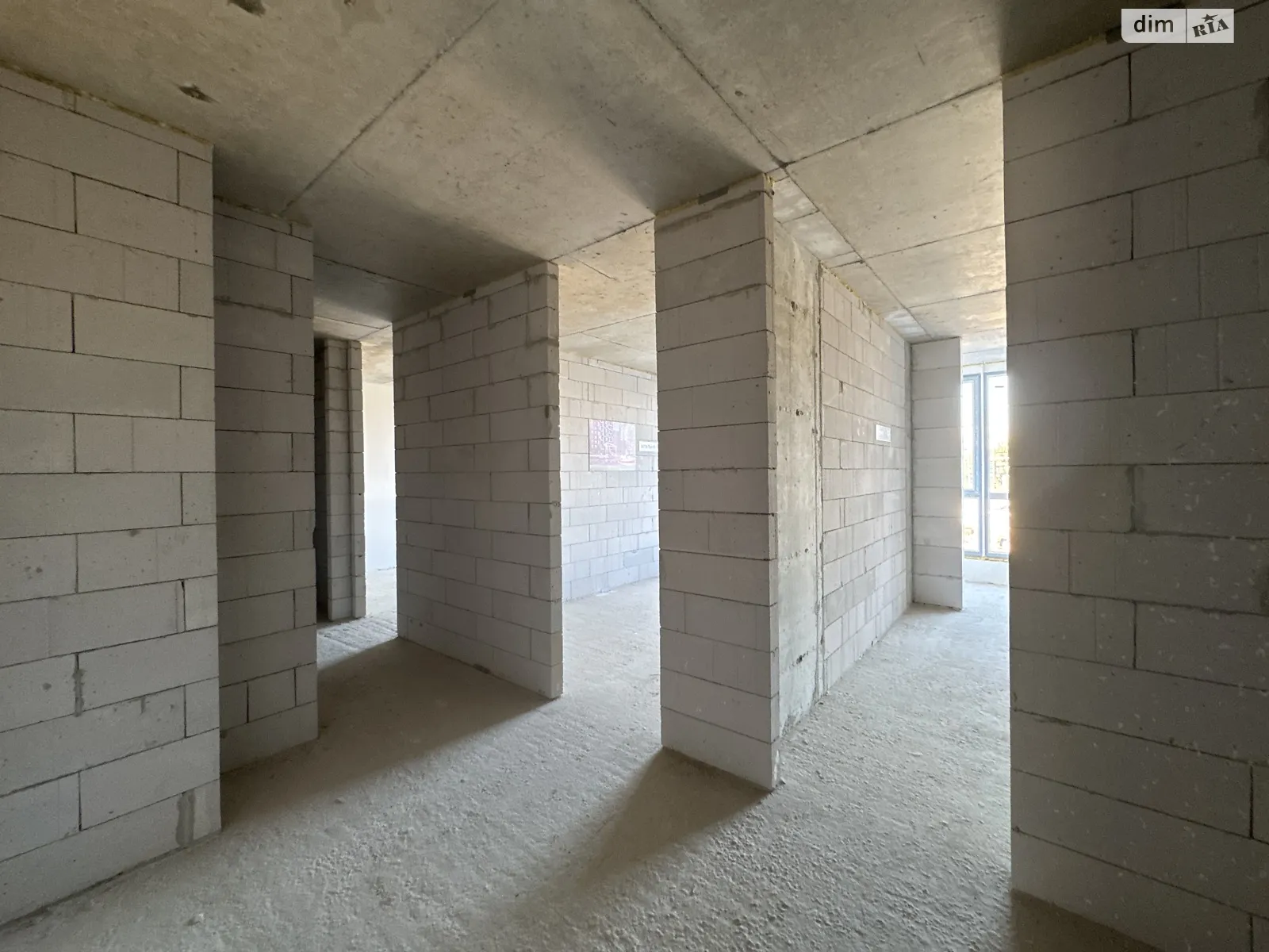 Продается 2-комнатная квартира 62 кв. м в Ивано-Франковске, ул. Хриплинская, 9 - фото 1