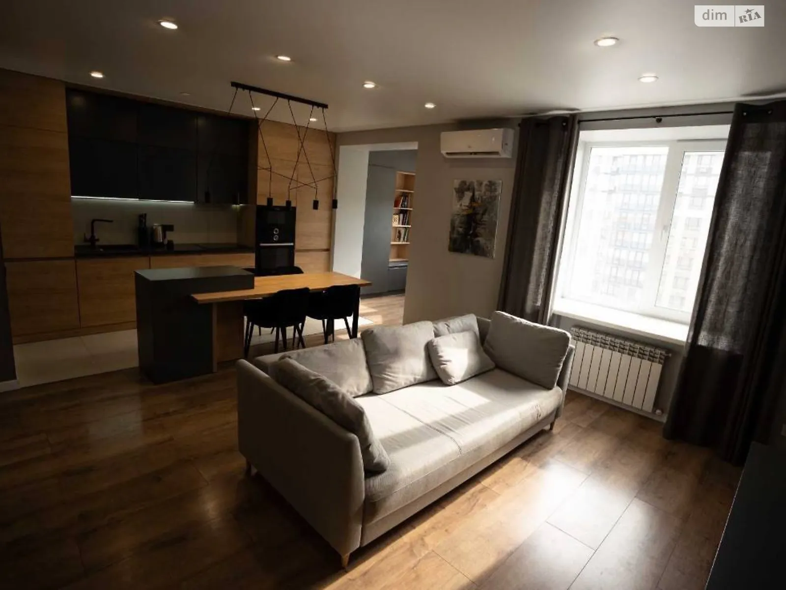 Продается 1-комнатная квартира 54 кв. м в Ирпене, ул. Университетская(Карла Маркса), 2-1 - фото 1