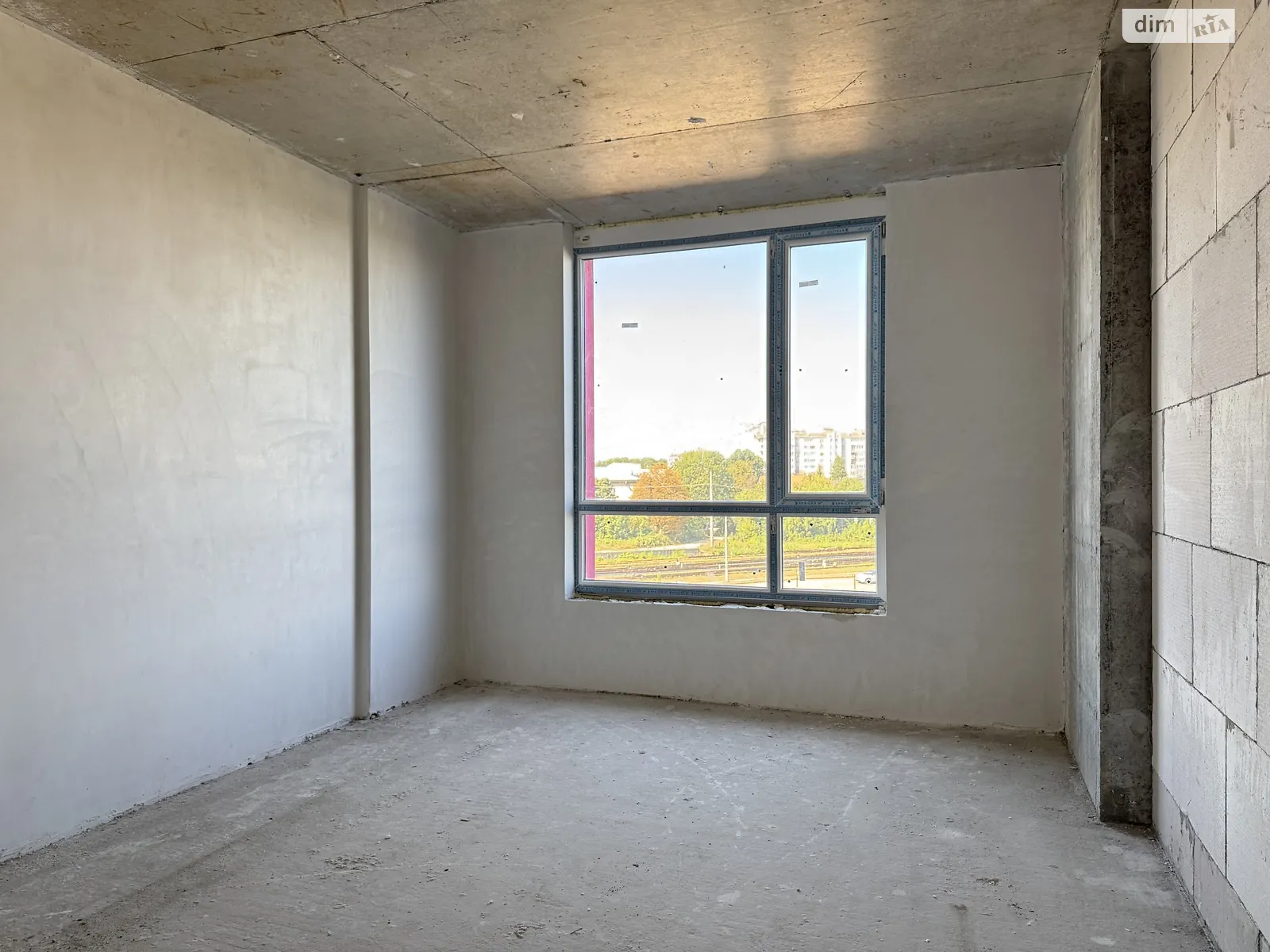 Продается 2-комнатная квартира 62 кв. м в Ивано-Франковске, ул. Хриплинская, 9 - фото 1