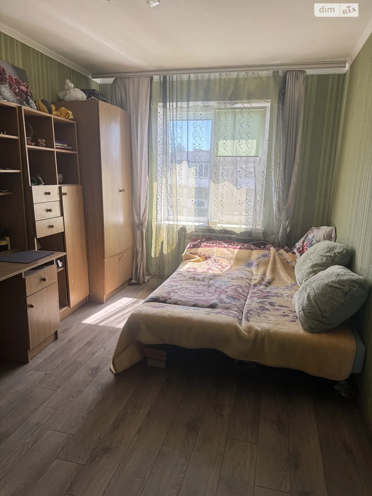 Продается 3-комнатная квартира 71 кв. м в Черноморском, ул. Гвардейская - фото 1