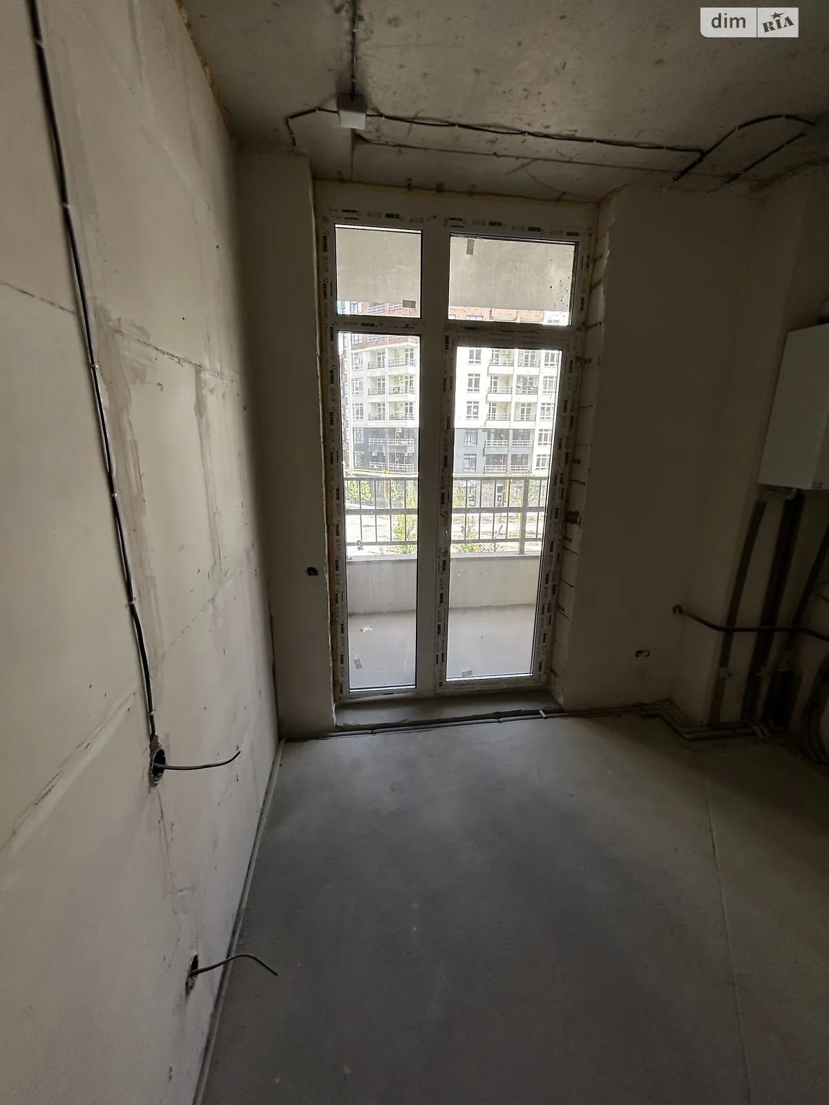 Продается 1-комнатная квартира 40 кв. м в Ирпене, ул. Кобылянской Ольги, 1В/22 - фото 1