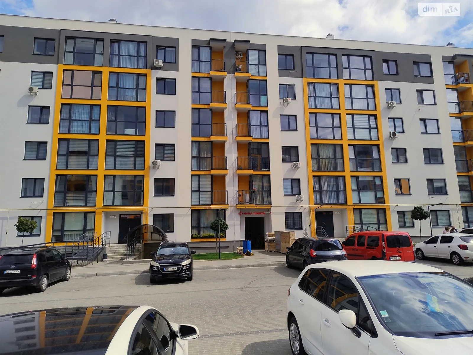 Продается 1-комнатная квартира 45 кв. м в Березиной, ул. Радужная, 100 - фото 1
