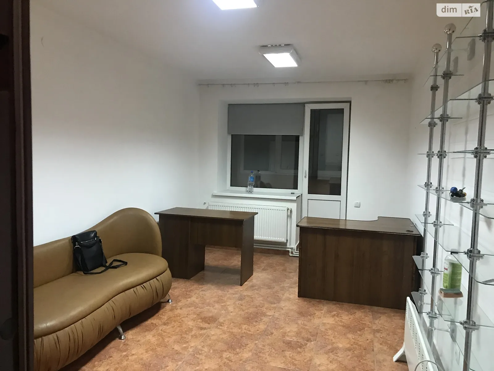 Сдается в аренду офис 19.1 кв. м в бизнес-центре, цена: 7000 грн - фото 1