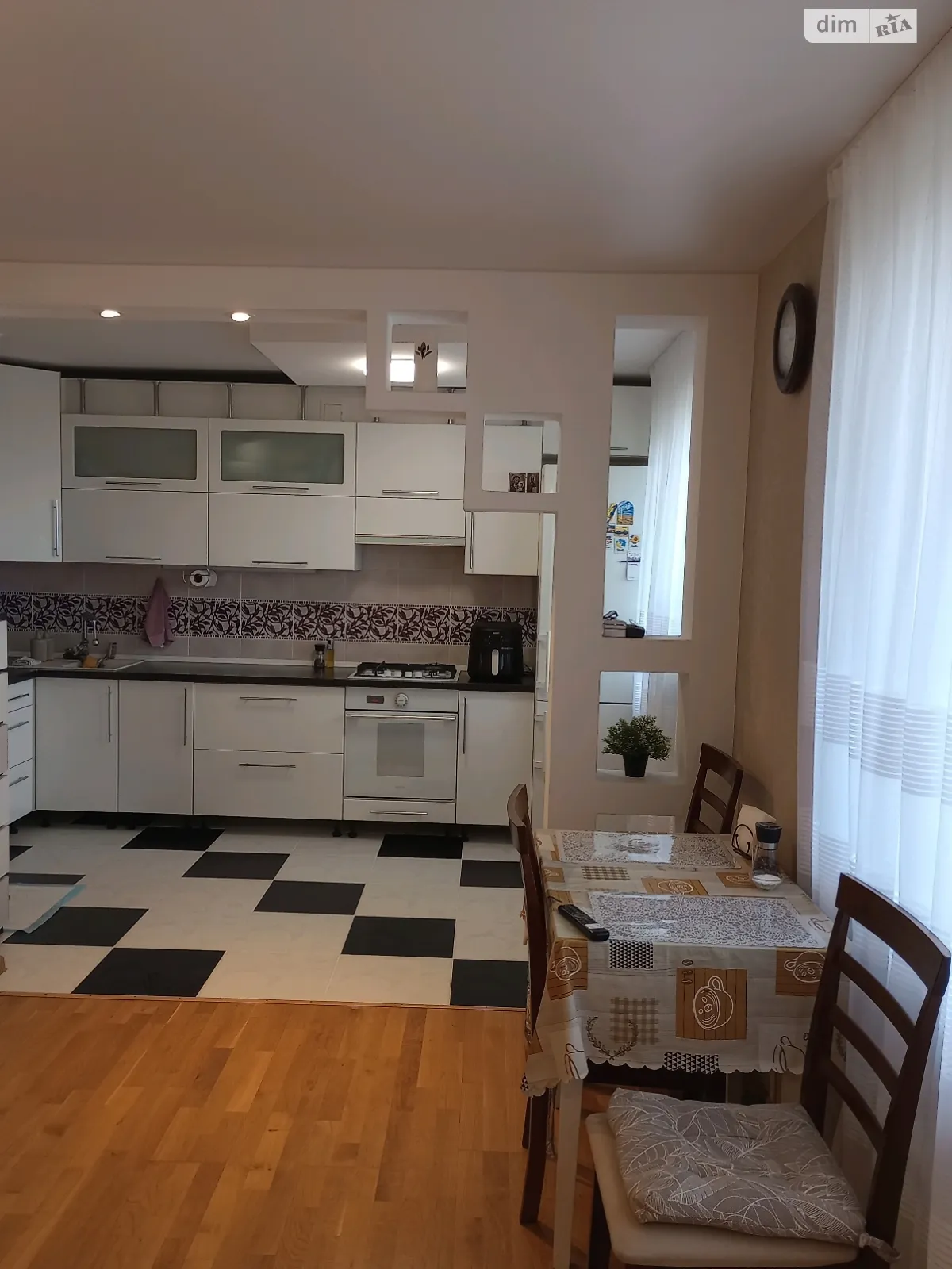 Продається 4-кімнатна квартира 82 кв. м у Житомирі, Привокзальний майд., 6/126 - фото 1