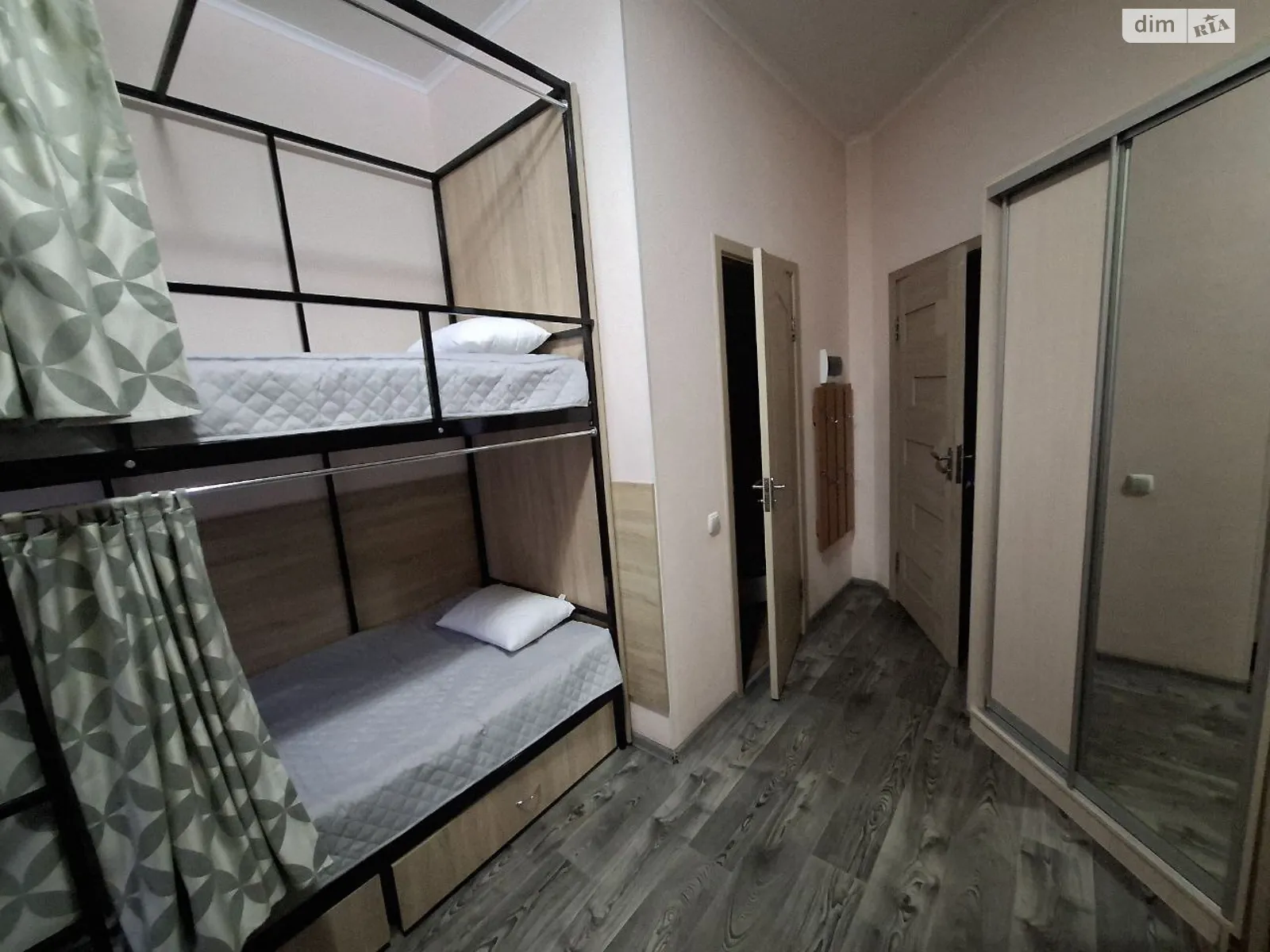 Сдается в аренду помещения свободного назначения 183 кв. м в 5-этажном здании, цена: 60000 грн - фото 1