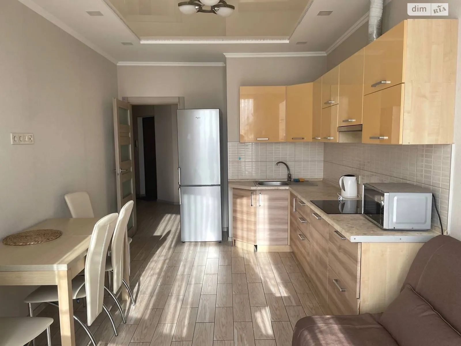 Продается 1-комнатная квартира 43.1 кв. м в Одессе, ул. Среднефонтанская, 30/1 - фото 1