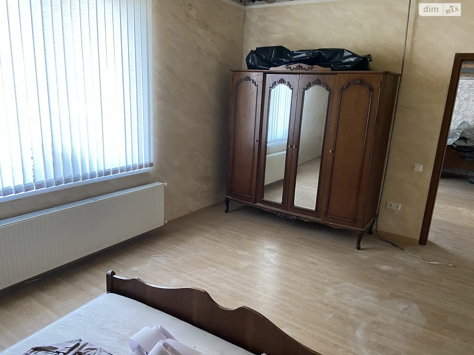 Продается дом на 2 этажа 353.6 кв. м с камином, цена: 110000 $ - фото 1