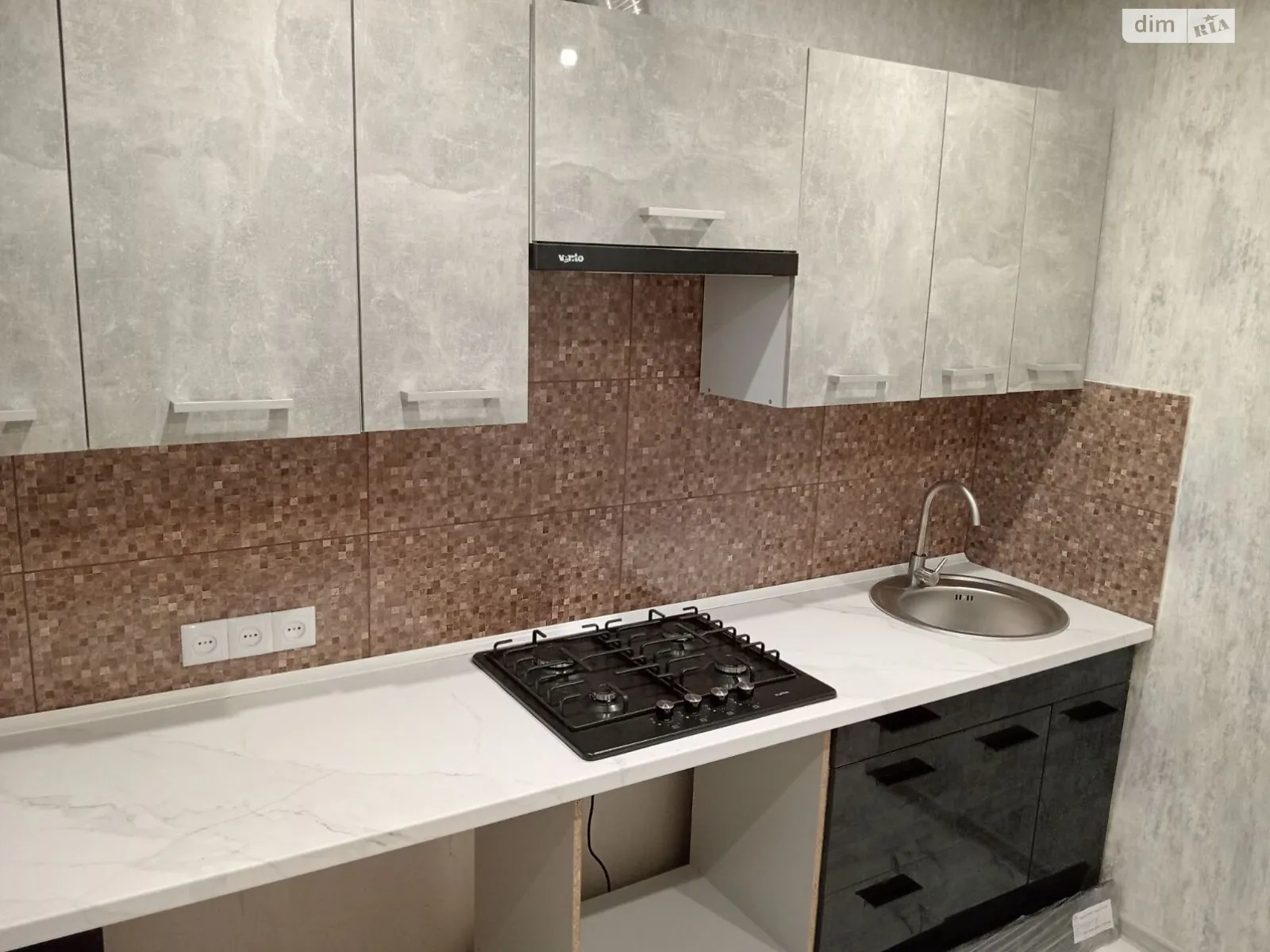 Продается 3-комнатная квартира 63 кв. м в Харькове, просп. Тракторостроителей, 108А - фото 1