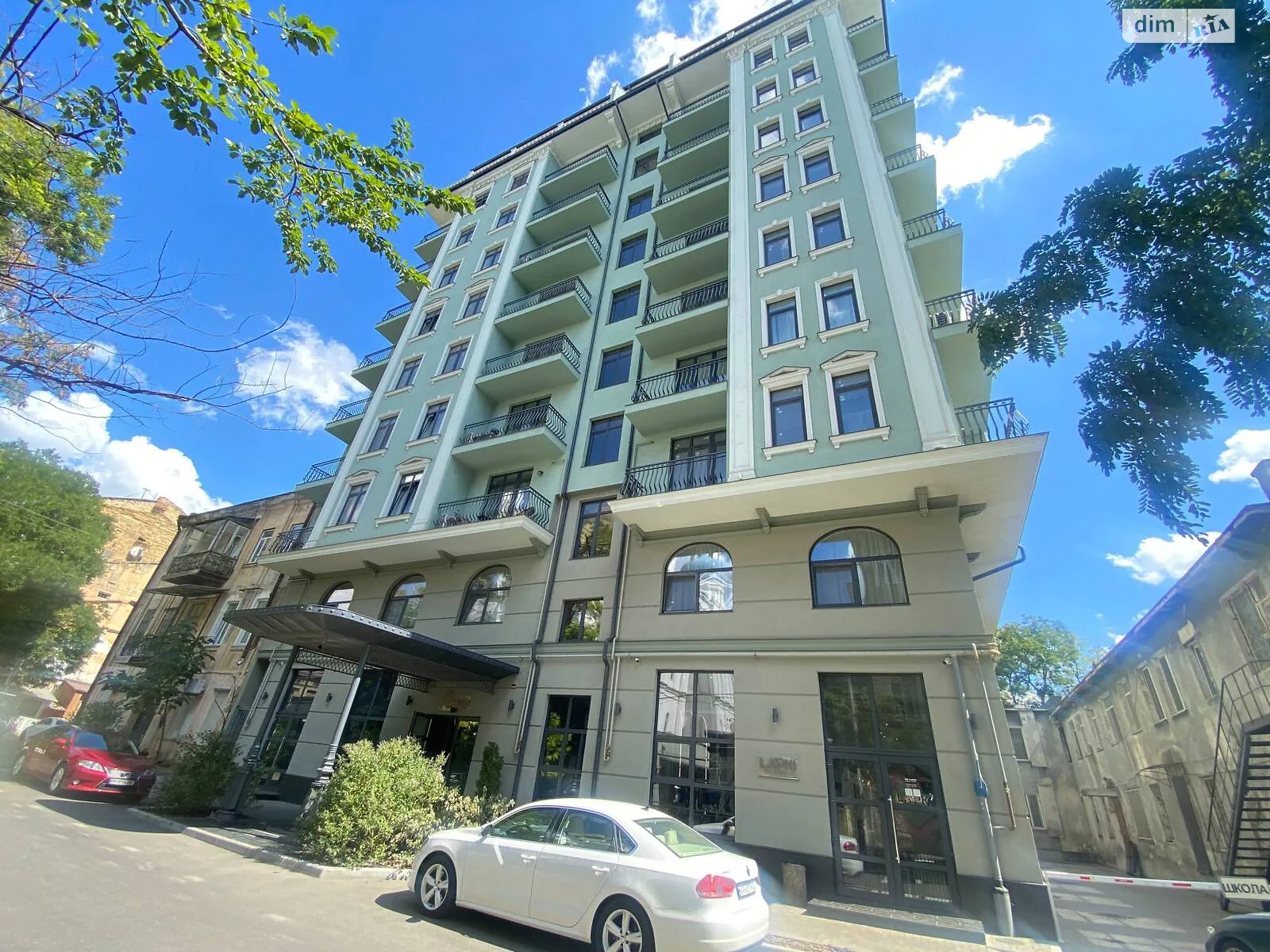 Продается 3-комнатная квартира 111.3 кв. м в Одессе, пер. Успенский, 11 - фото 1