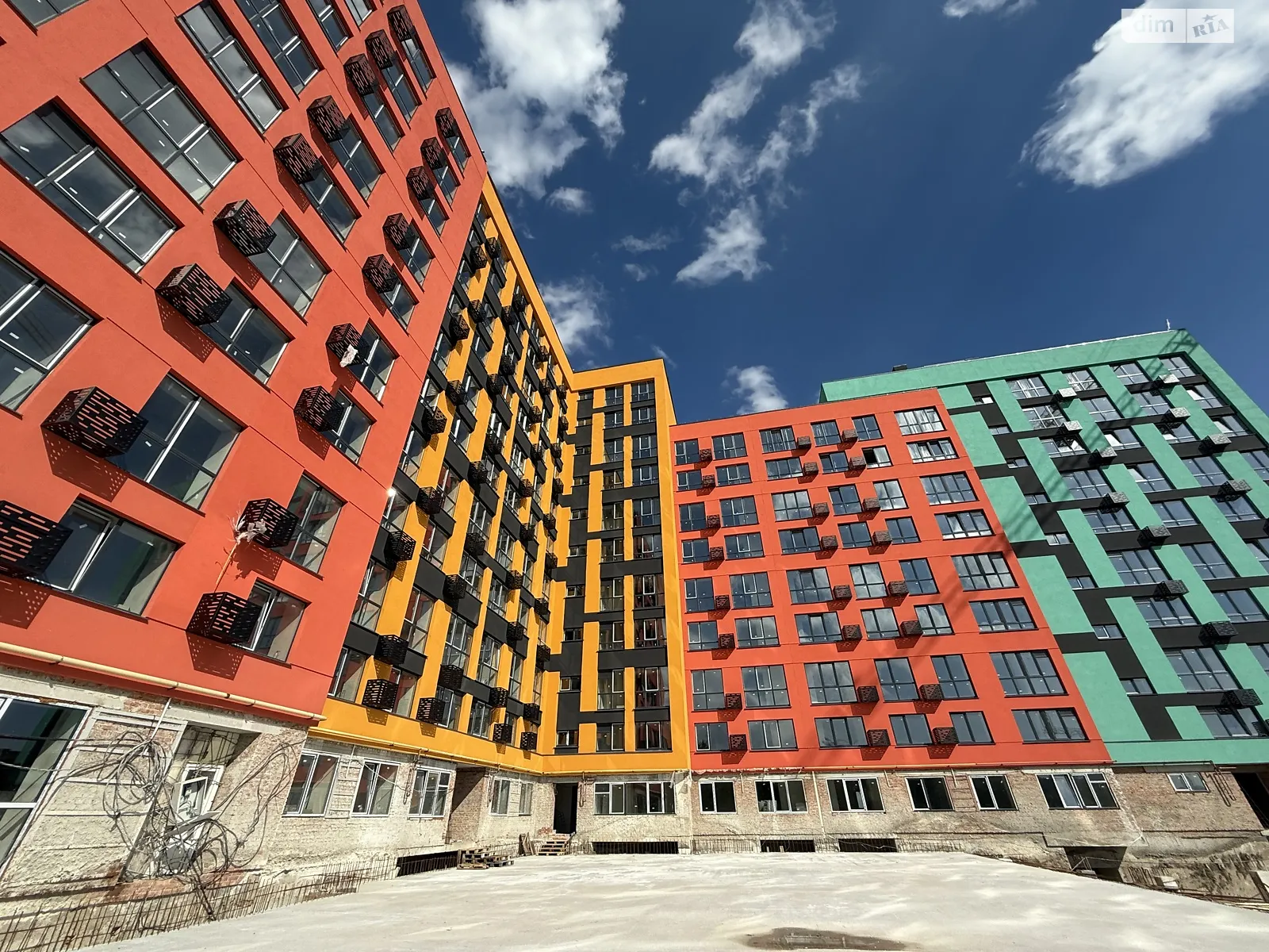3-комнатная квартира 91.8 кв. м в Тернополе, ул. Сергея Корольова, 7Б - фото 1