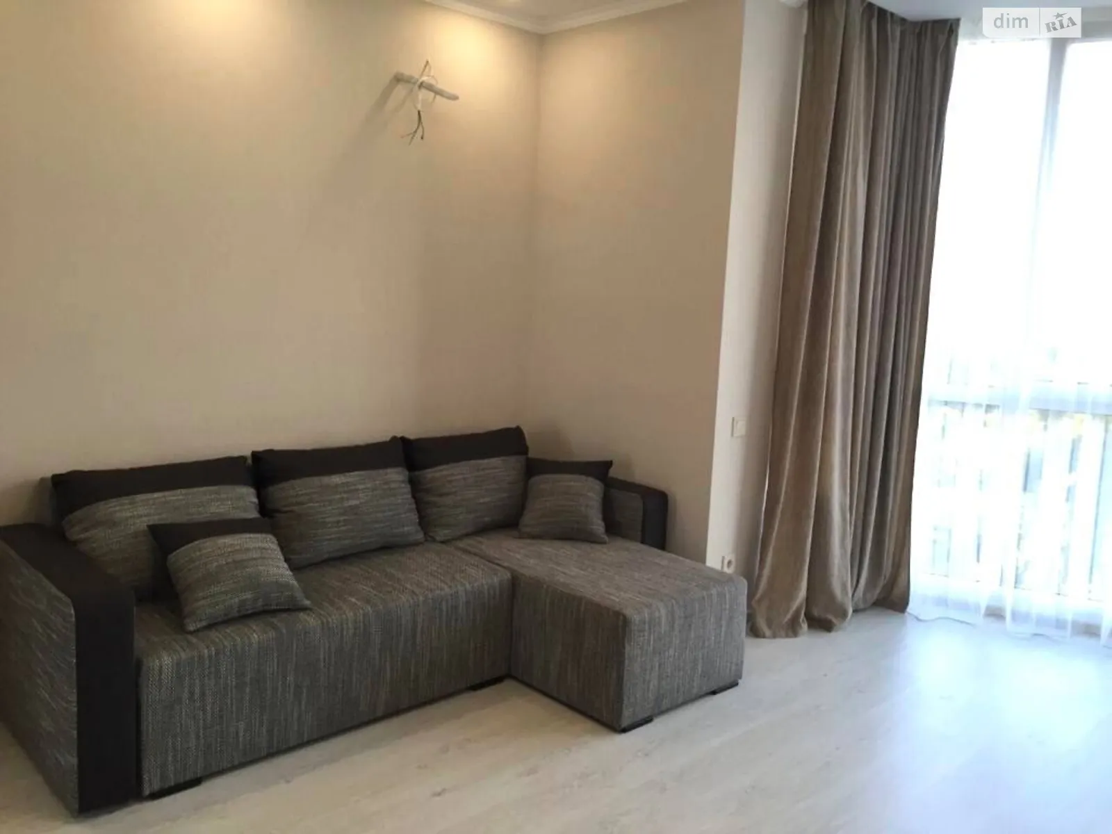 Продается 2-комнатная квартира 63.4 кв. м в Одессе, ул. Среднефонтанская, 30/1 - фото 1