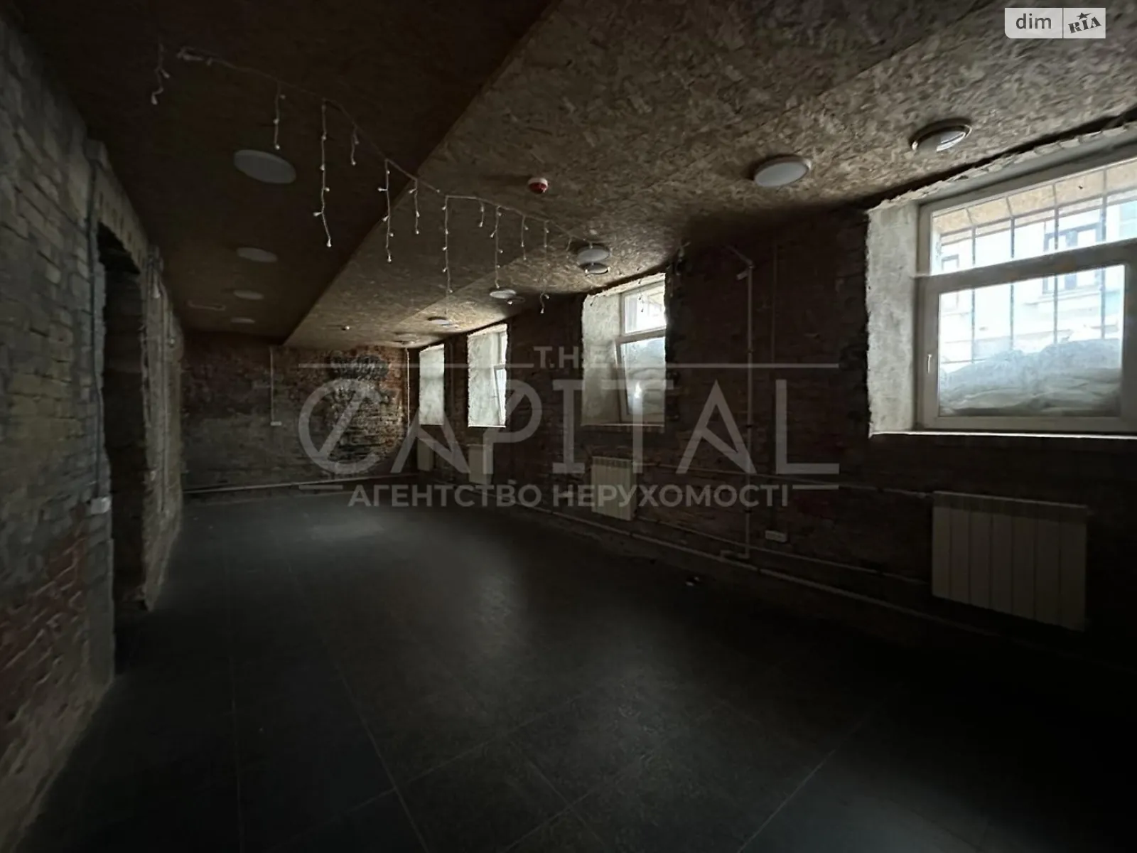 Продается офис 76 кв. м в бизнес-центре, цена: 228000 $ - фото 1