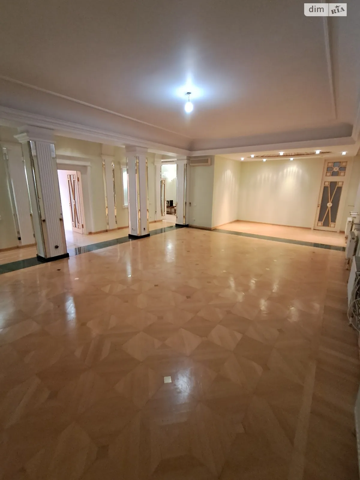 Продается 5-комнатная квартира 209.3 кв. м в Харькове, ул. Алексея Деревянко, 6 - фото 1