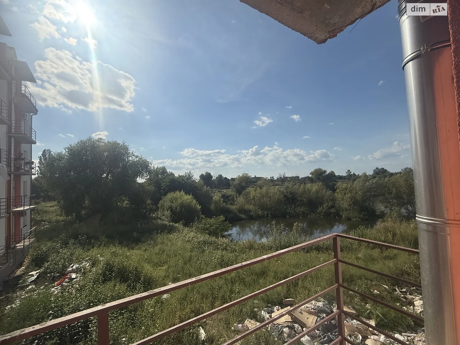 Продается 1-комнатная квартира 42 кв. м в Ужгороде, ул. Енковская, 31 - фото 1
